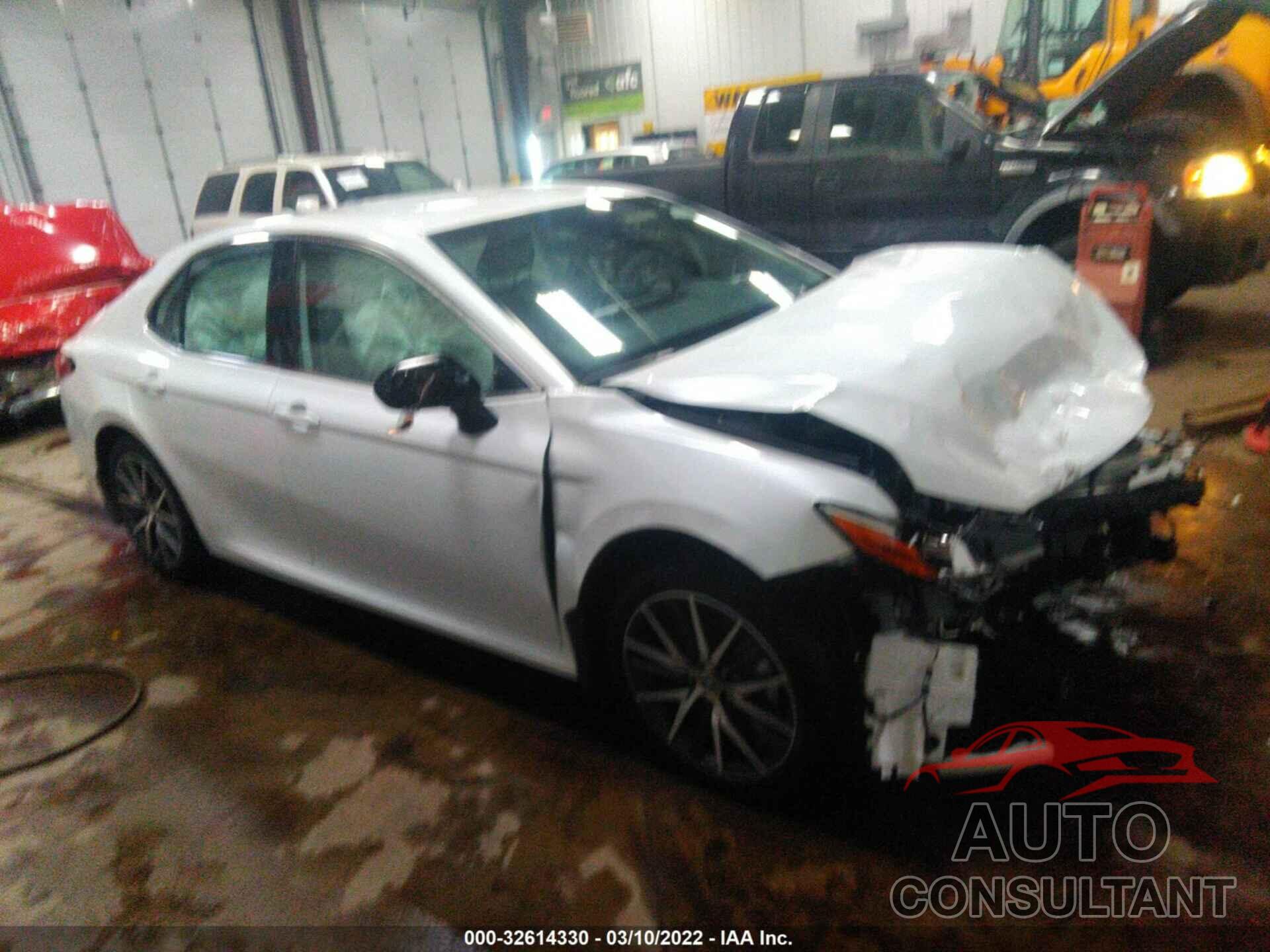TOYOTA CAMRY 2022 - 4T1F31AK7NU581449