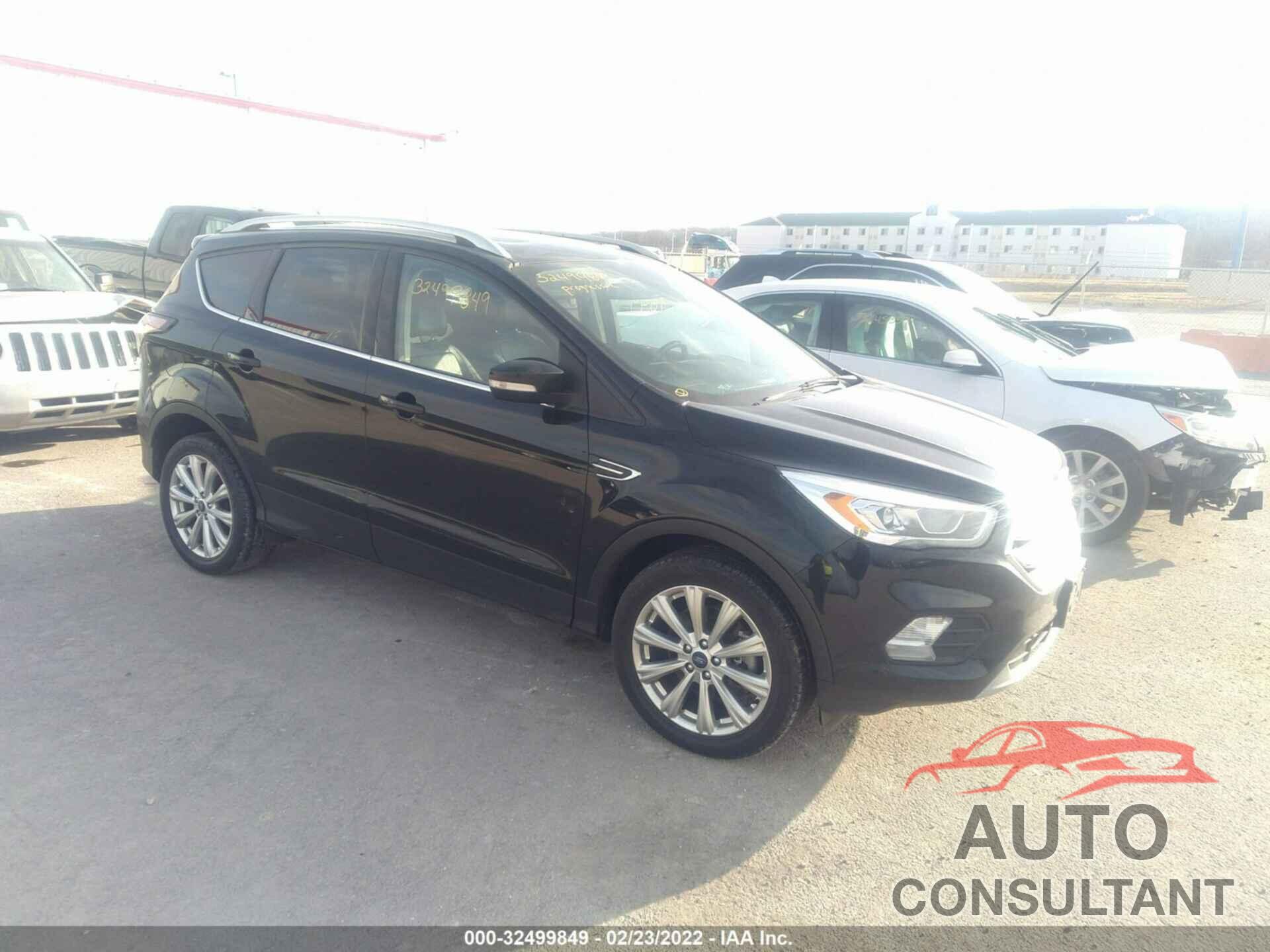 FORD ESCAPE 2017 - 1FMCU9J97HUC20285
