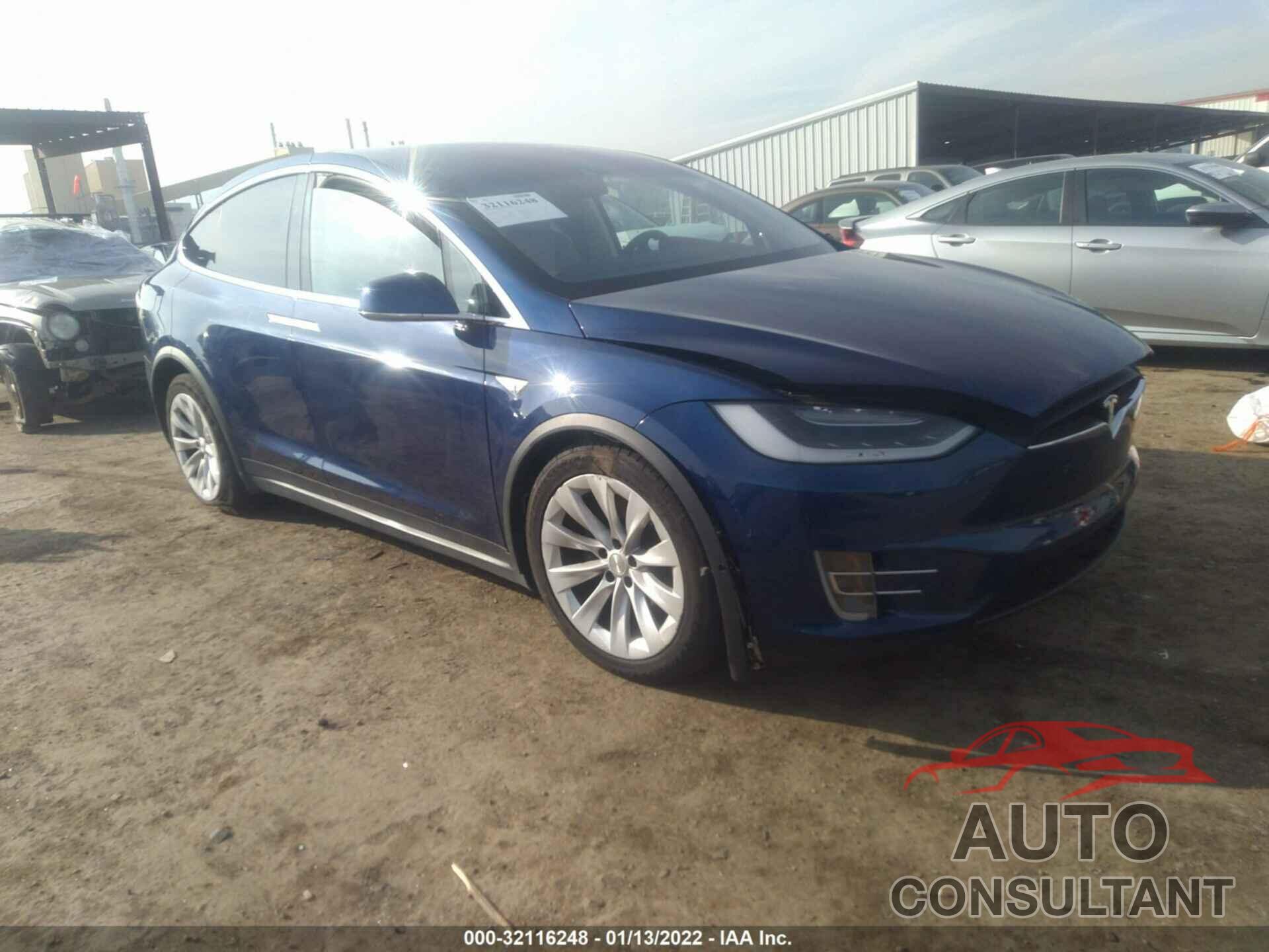 TESLA MODEL X 2016 - 5YJXCBE26GF001936