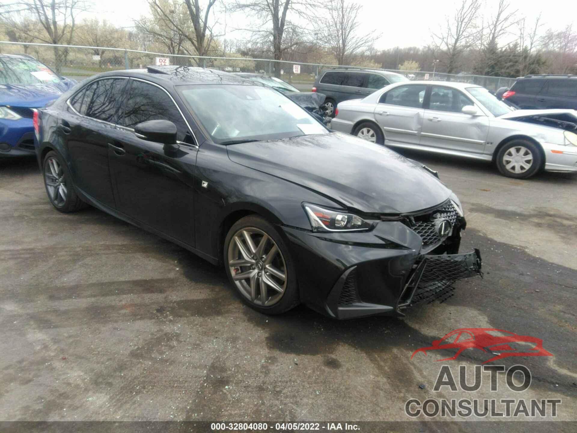 LEXUS IS 2018 - JTHC81D2XJ5033453