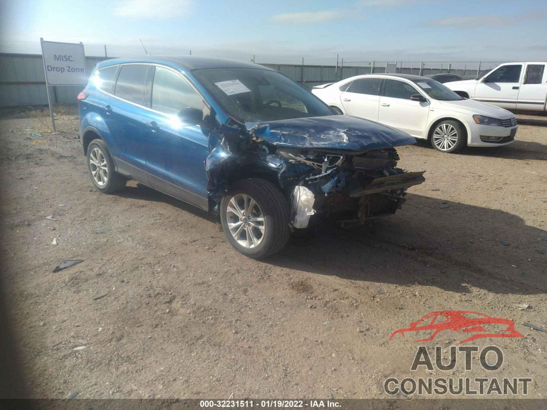 FORD ESCAPE 2019 - 1FMCU0GD2KUB32808
