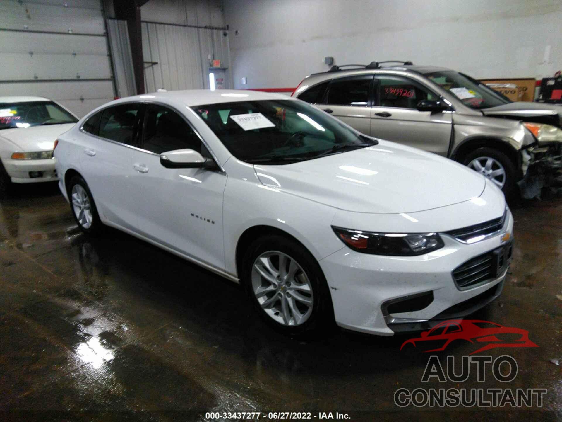 CHEVROLET MALIBU 2018 - 1G1ZD5STXJF142945