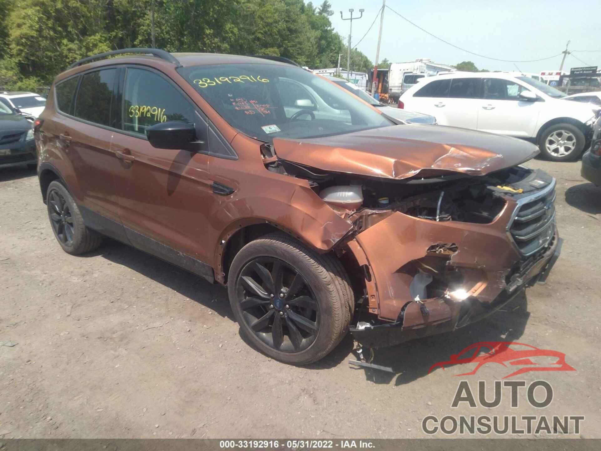 FORD ESCAPE 2017 - 1FMCU9GD5HUC57475