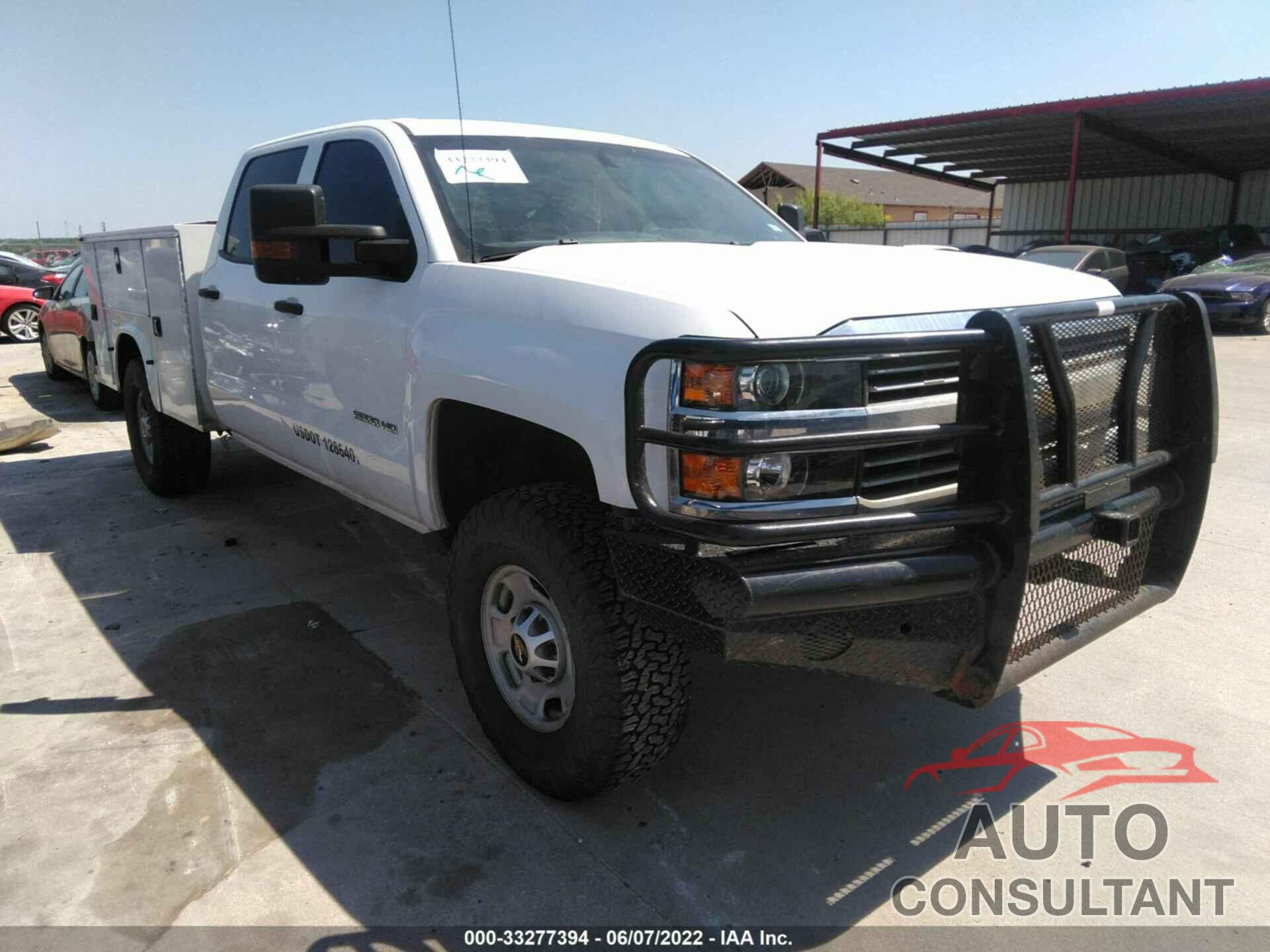 CHEVROLET SILVERADO 2500HD 2018 - 1GC1KUEG8JF211277