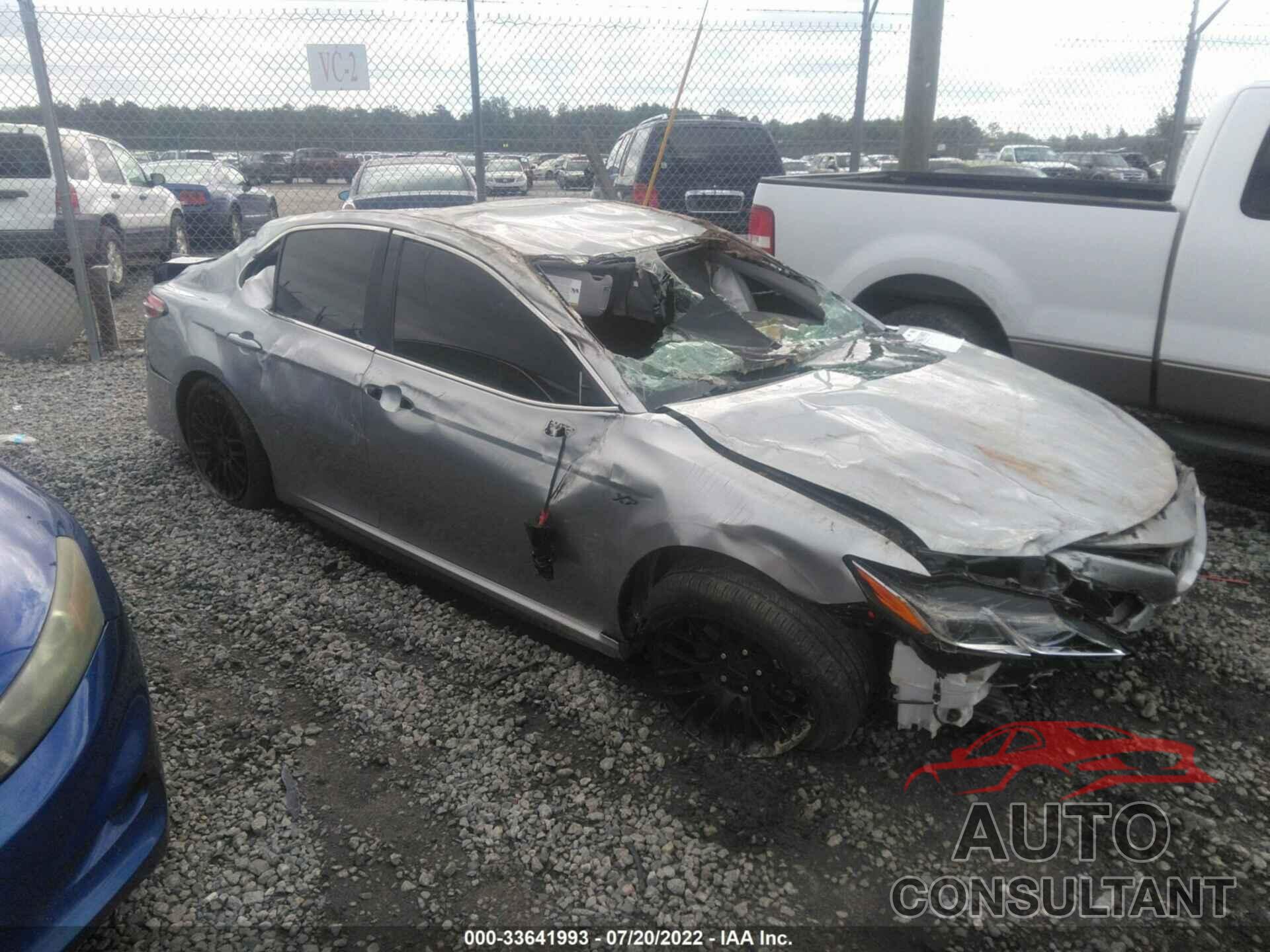 TOYOTA CAMRY 2020 - 4T1G11AK8LU510199