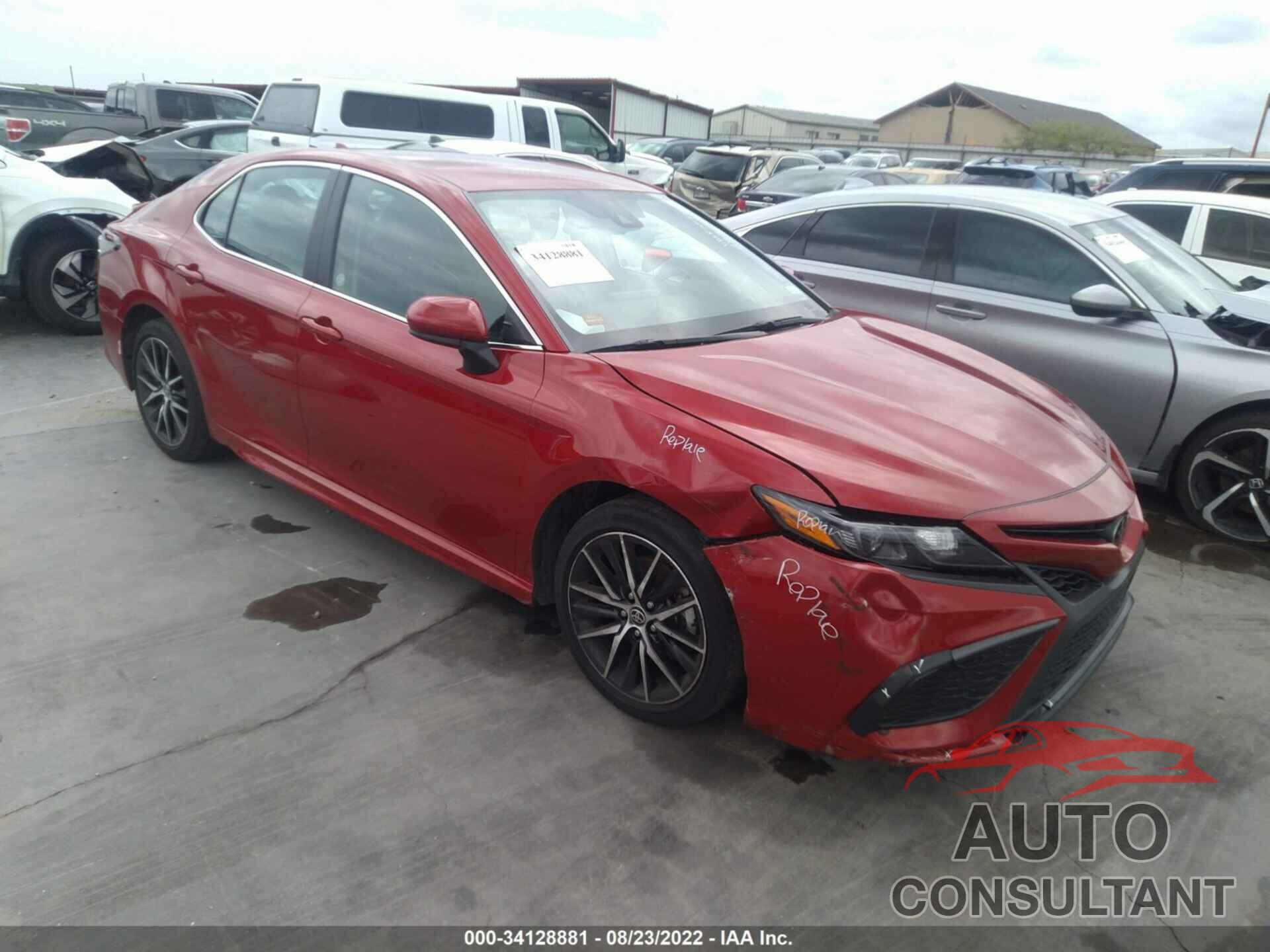 TOYOTA CAMRY 2021 - 4T1G11AK0MU454504