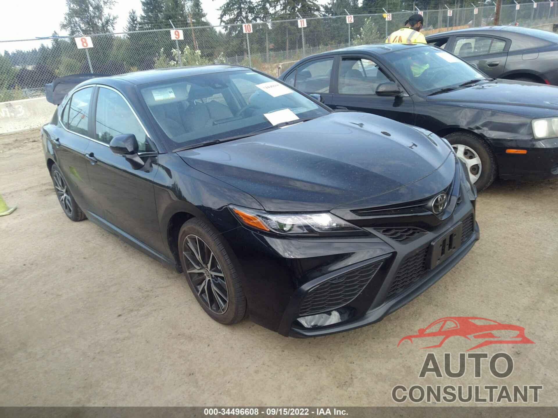 TOYOTA CAMRY 2022 - 4T1G11AK5NU046033
