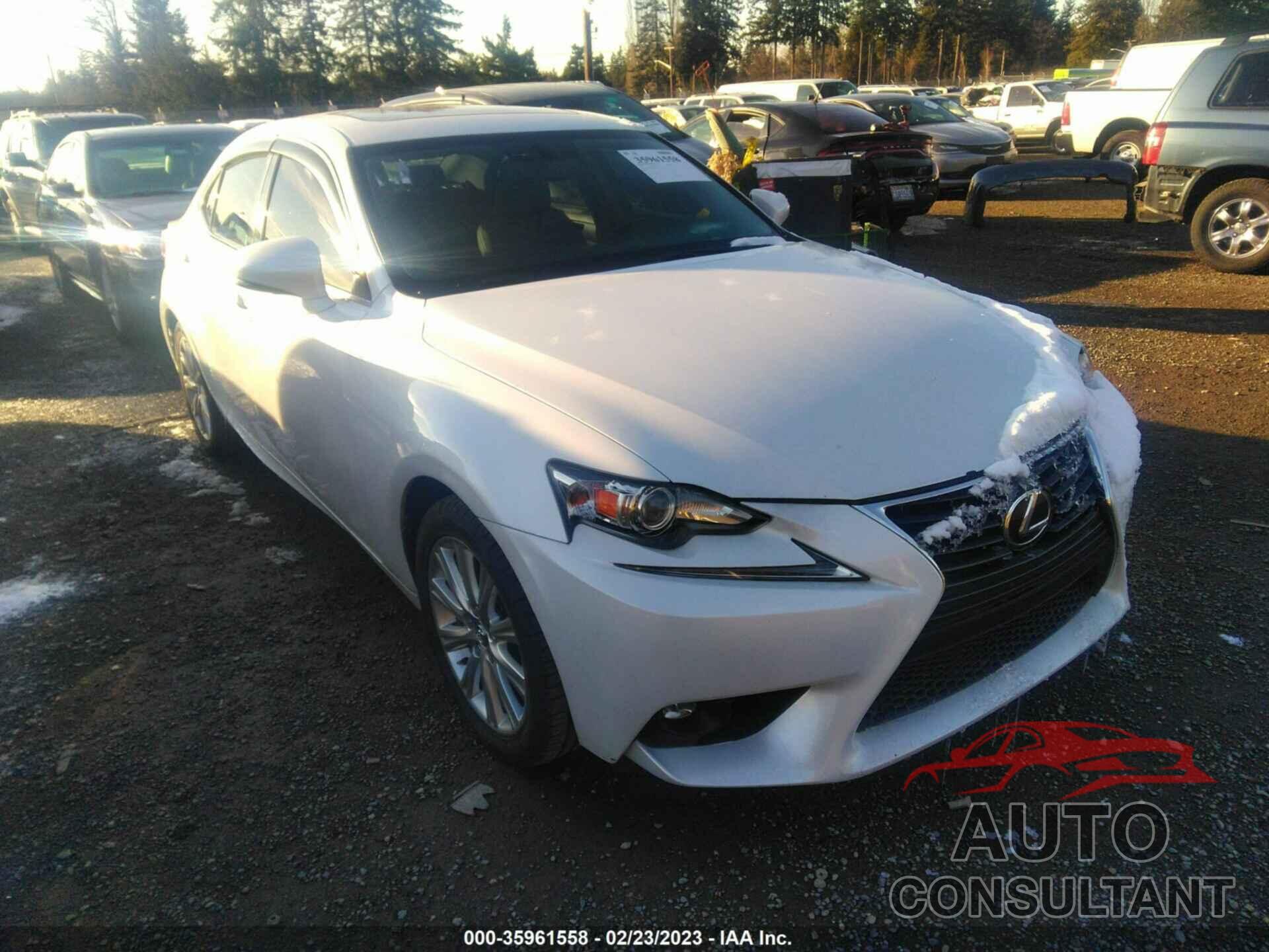 LEXUS IS 200T 2016 - JTHBA1D24G5018388