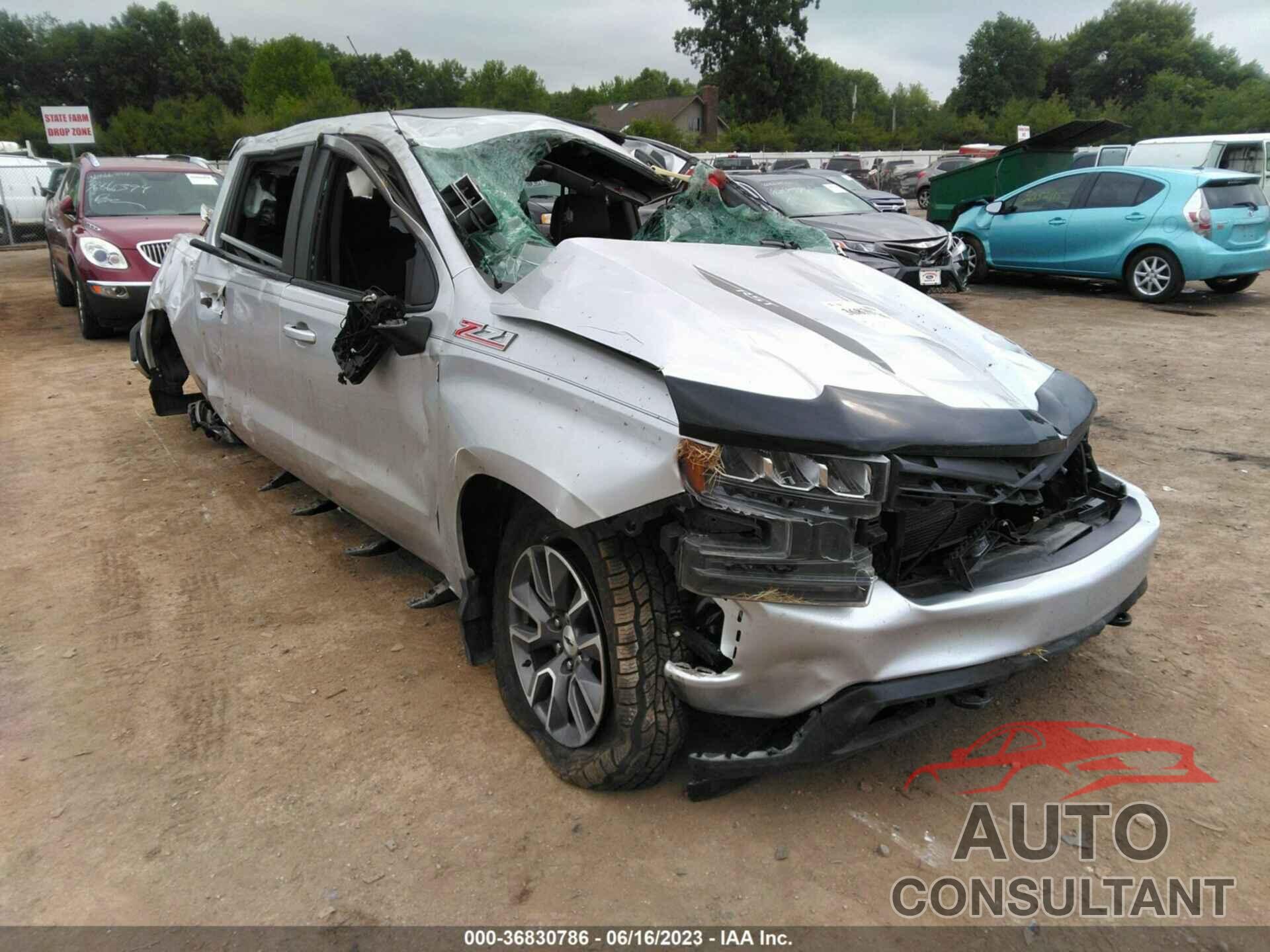 CHEVROLET SILVERADO 1500 2021 - 3GCUYEEDXMG225837
