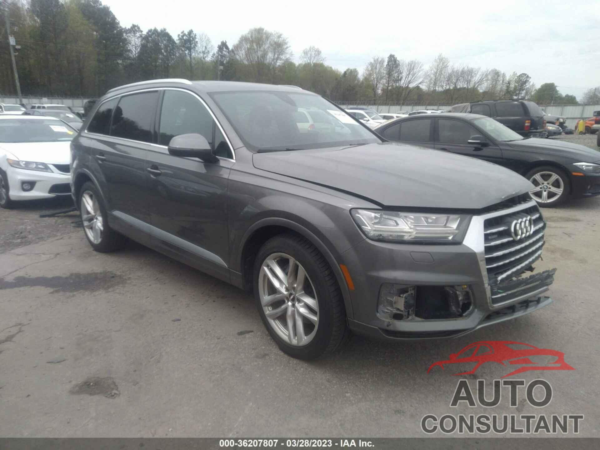 AUDI Q7 2018 - WA1VAAF70JD018077