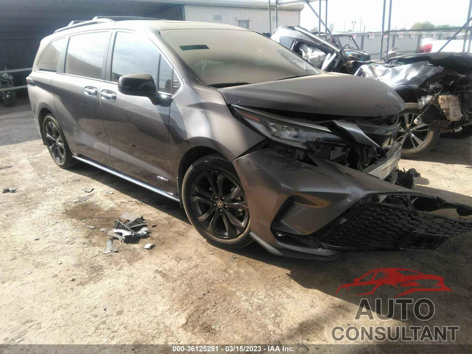 TOYOTA SIENNA 2021 - 5TDXRKEC9MS013299