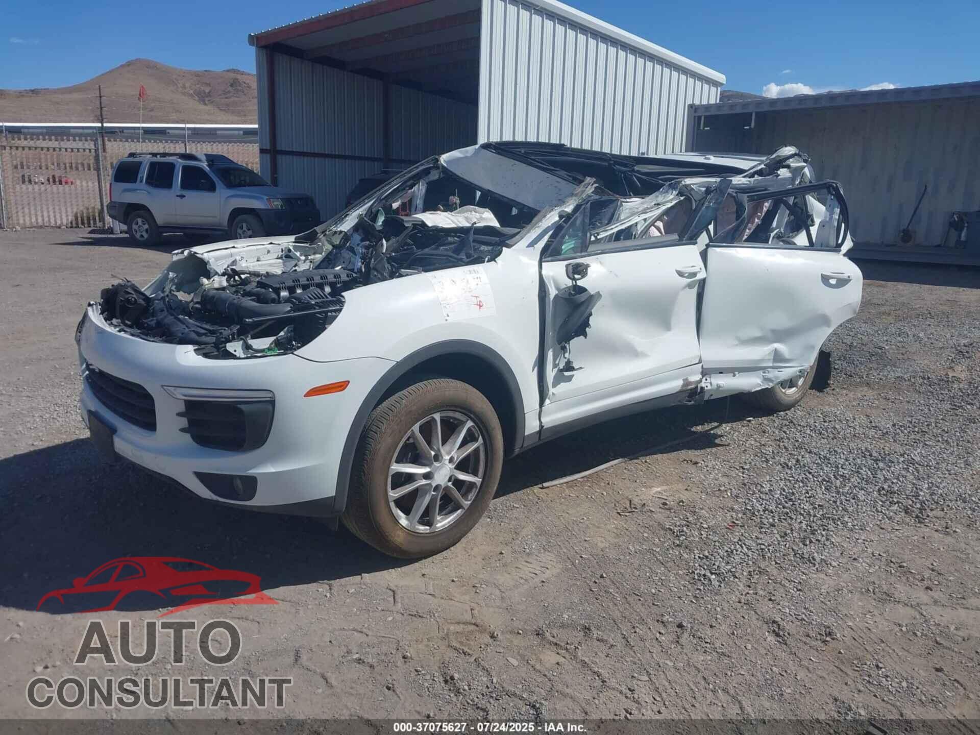 PORSCHE CAYENNE 2018 - WP1AA2A21JKA02809