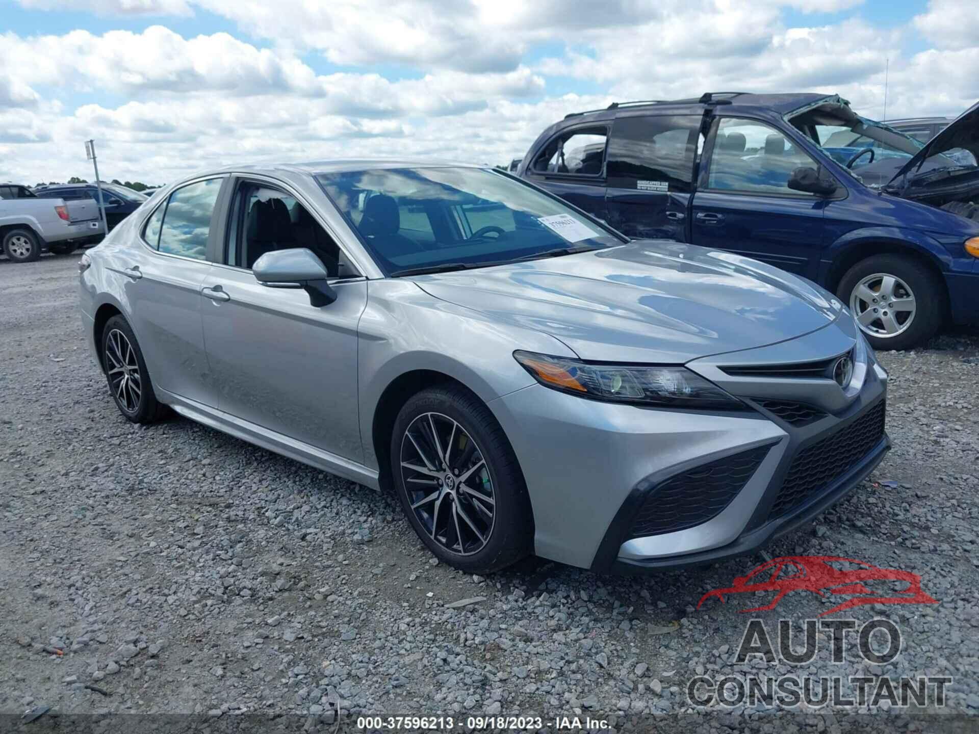 TOYOTA CAMRY 2023 - 4T1G11AK4PU767169
