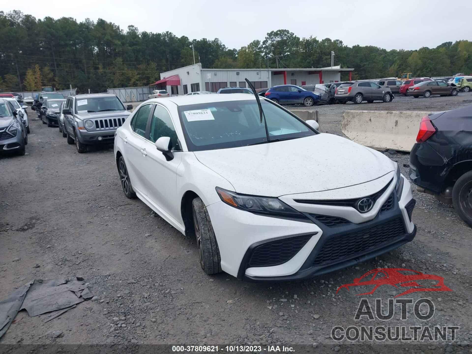TOYOTA CAMRY 2021 - 4T1G11AK3MU428138