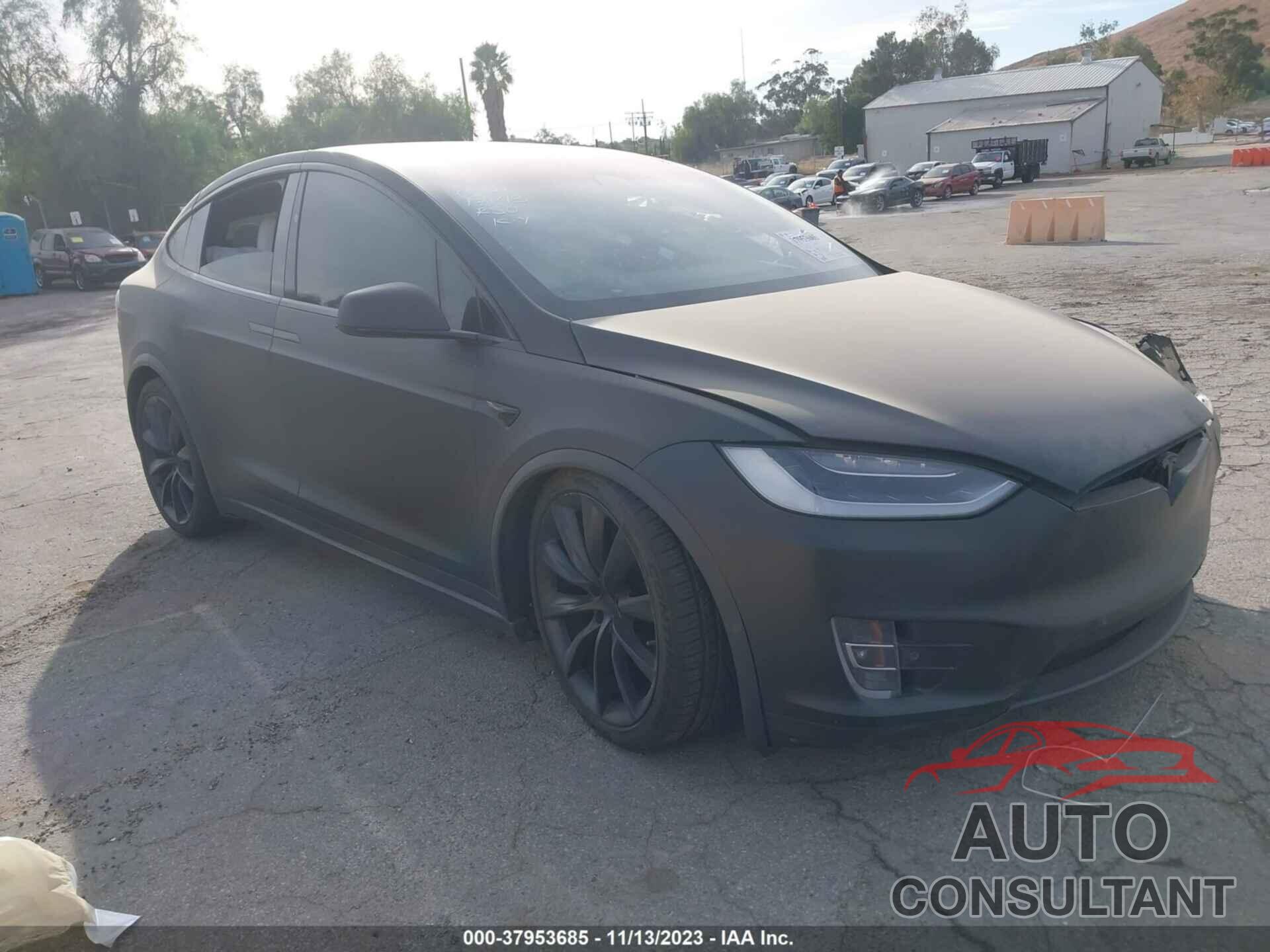 TESLA MODEL X 2018 - 5YJXCBE22JF135950