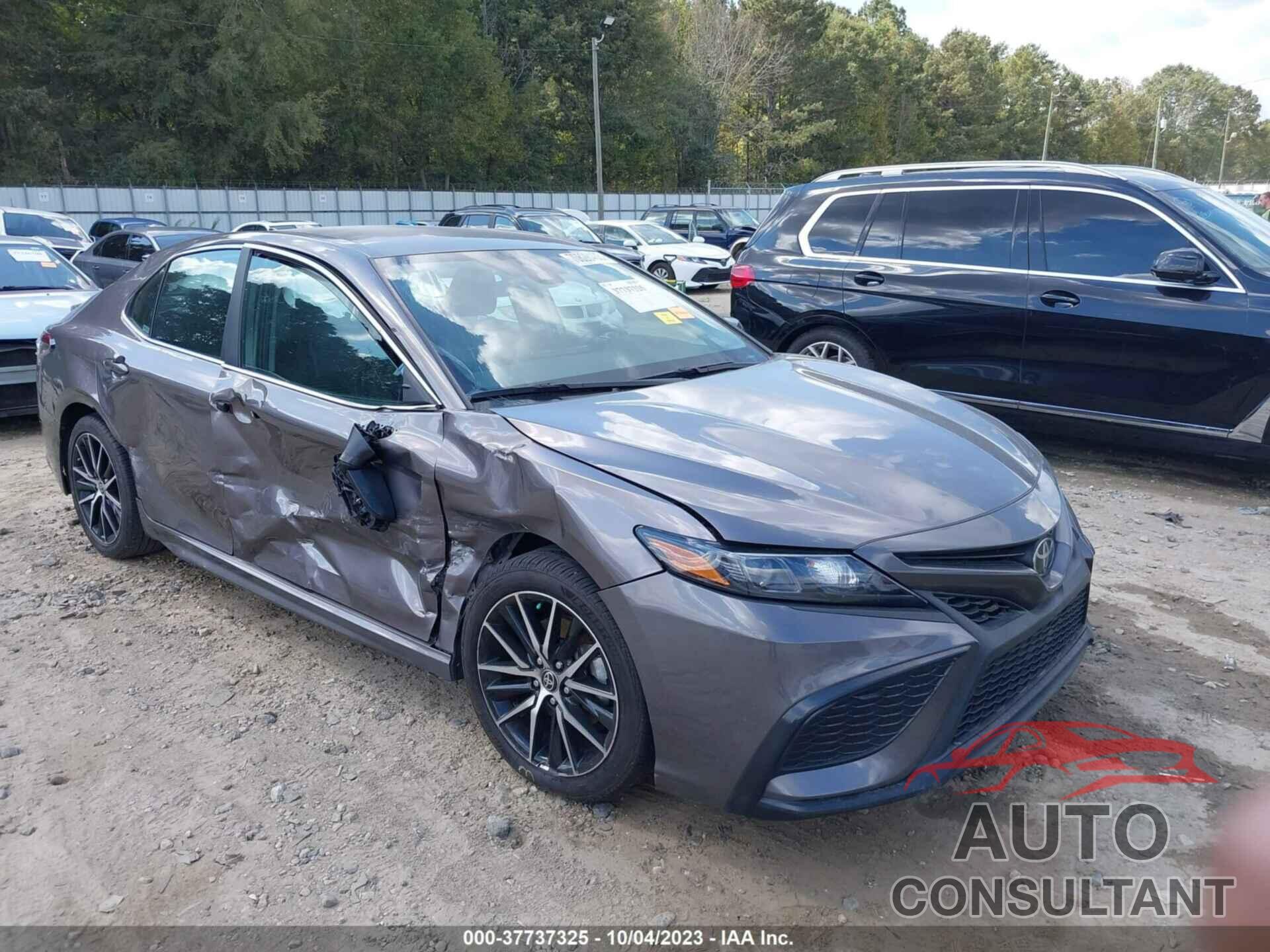 TOYOTA CAMRY 2021 - 4T1G11AK4MU454229