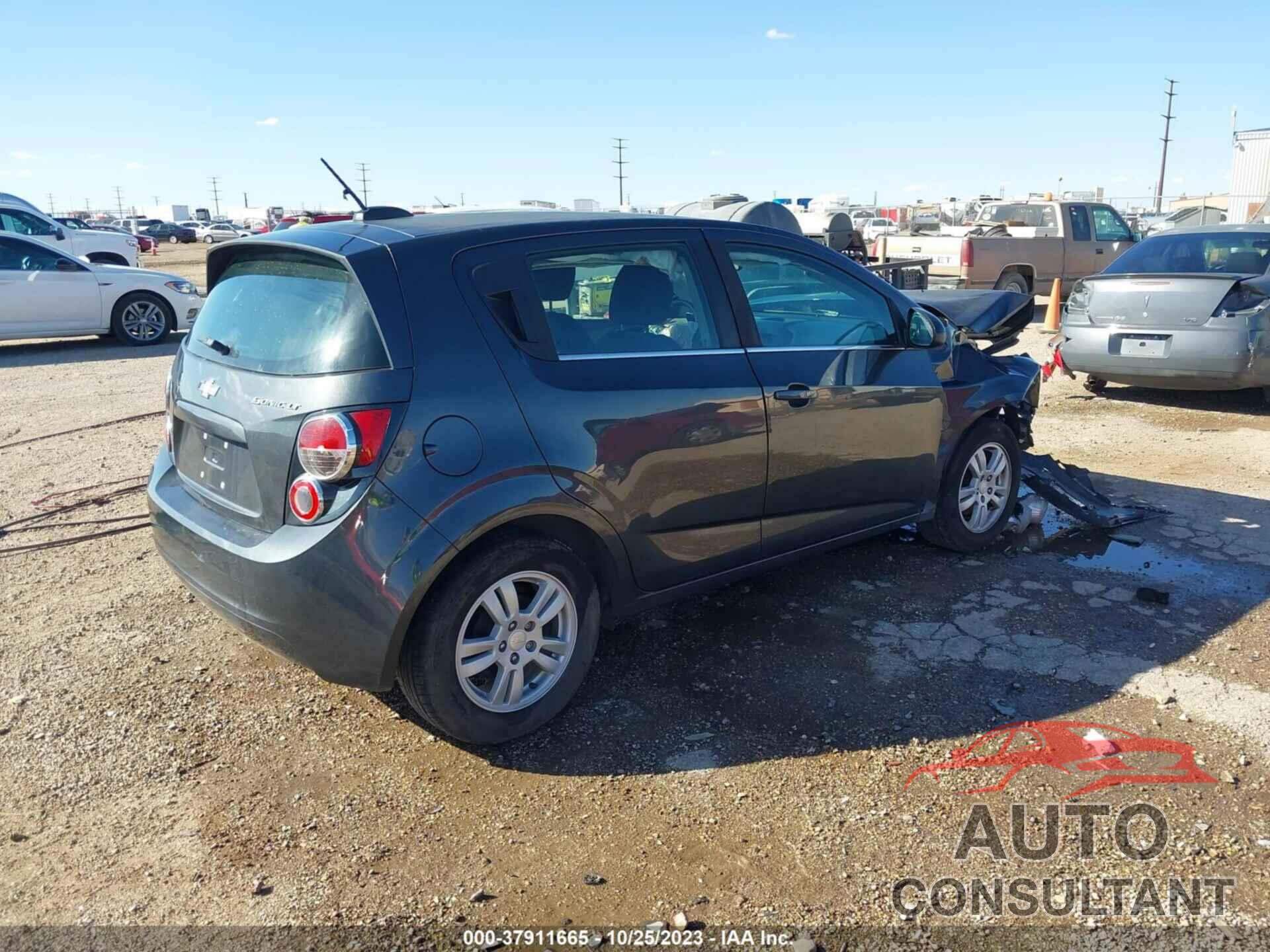 CHEVROLET SONIC 2016 - 1G1JC6SHXG4156026