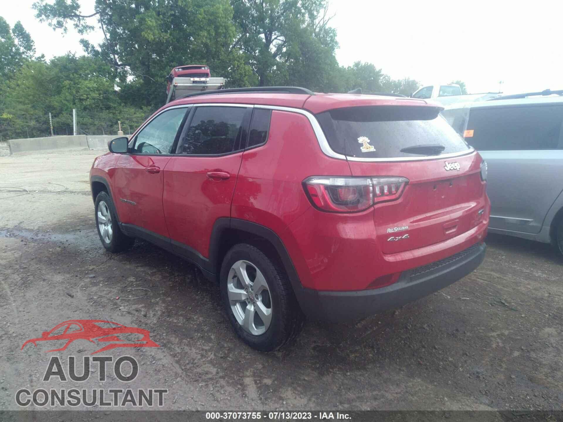 JEEP COMPASS 2018 - 3C4NJDBB1JT333496