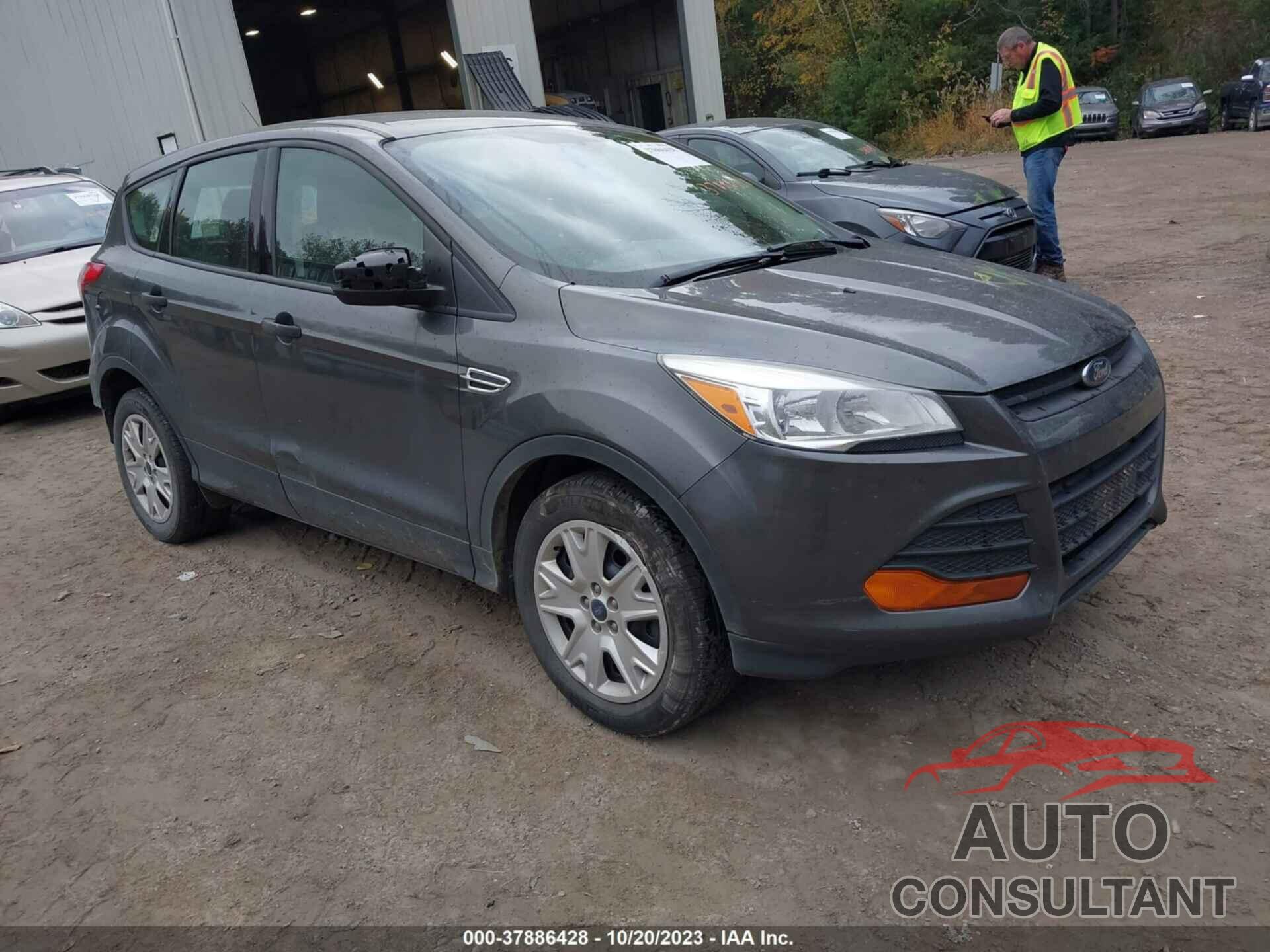 FORD ESCAPE 2015 - 1FMCU0F73FUB17431