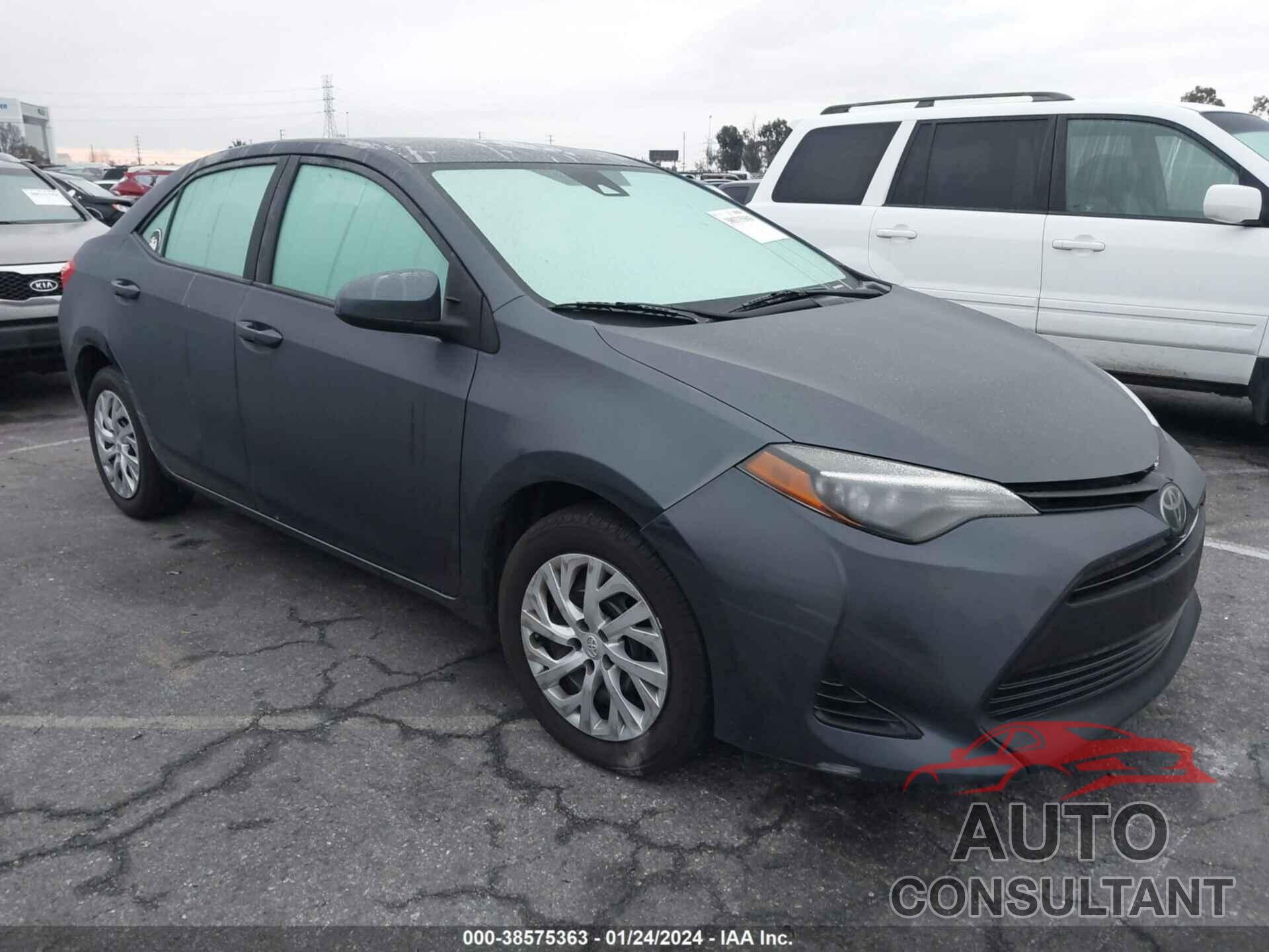TOYOTA COROLLA 2018 - 5YFBURHE3JP750260