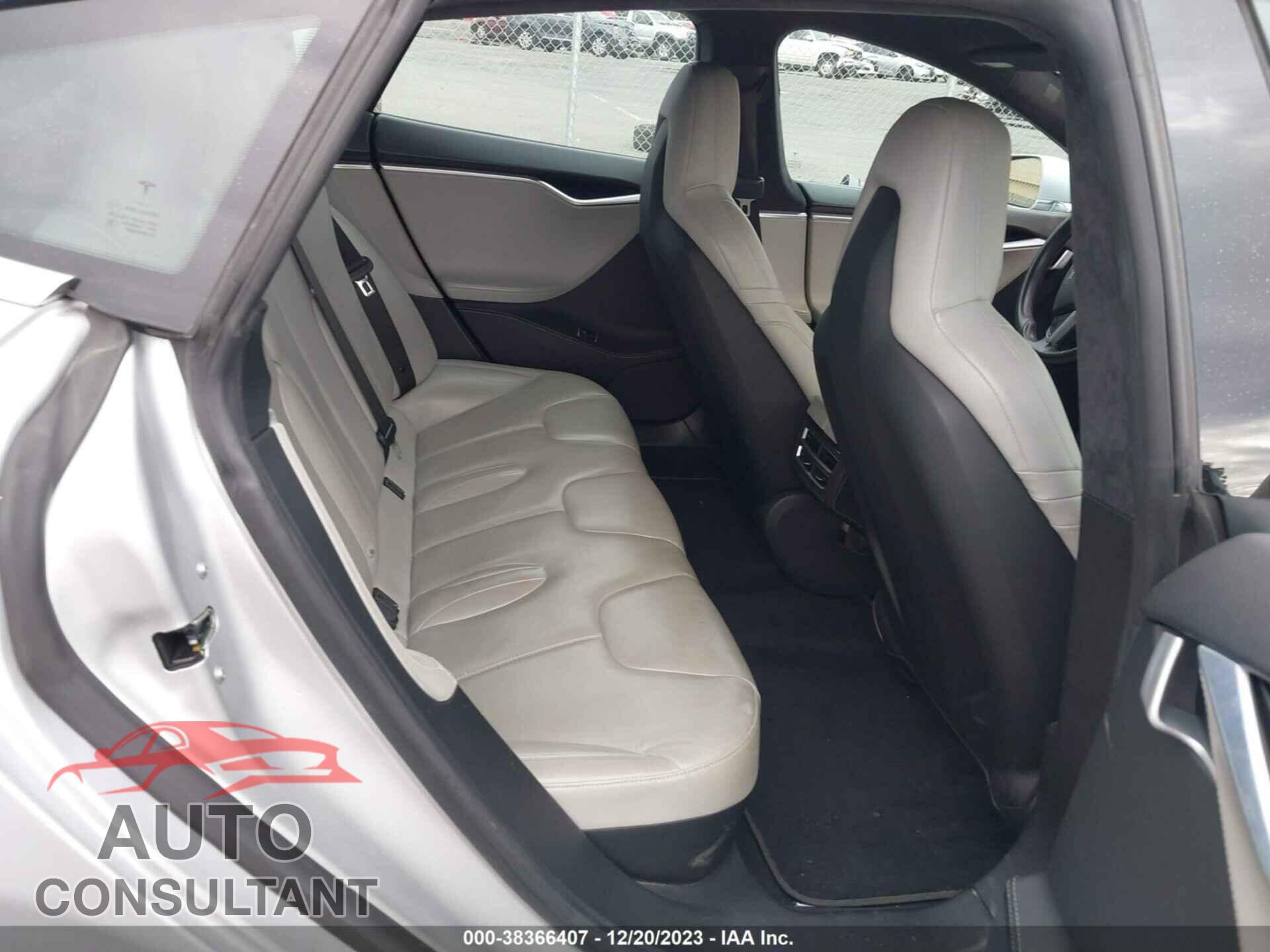 TESLA MODEL S 2015 - 5YJSA1E1XFF117544