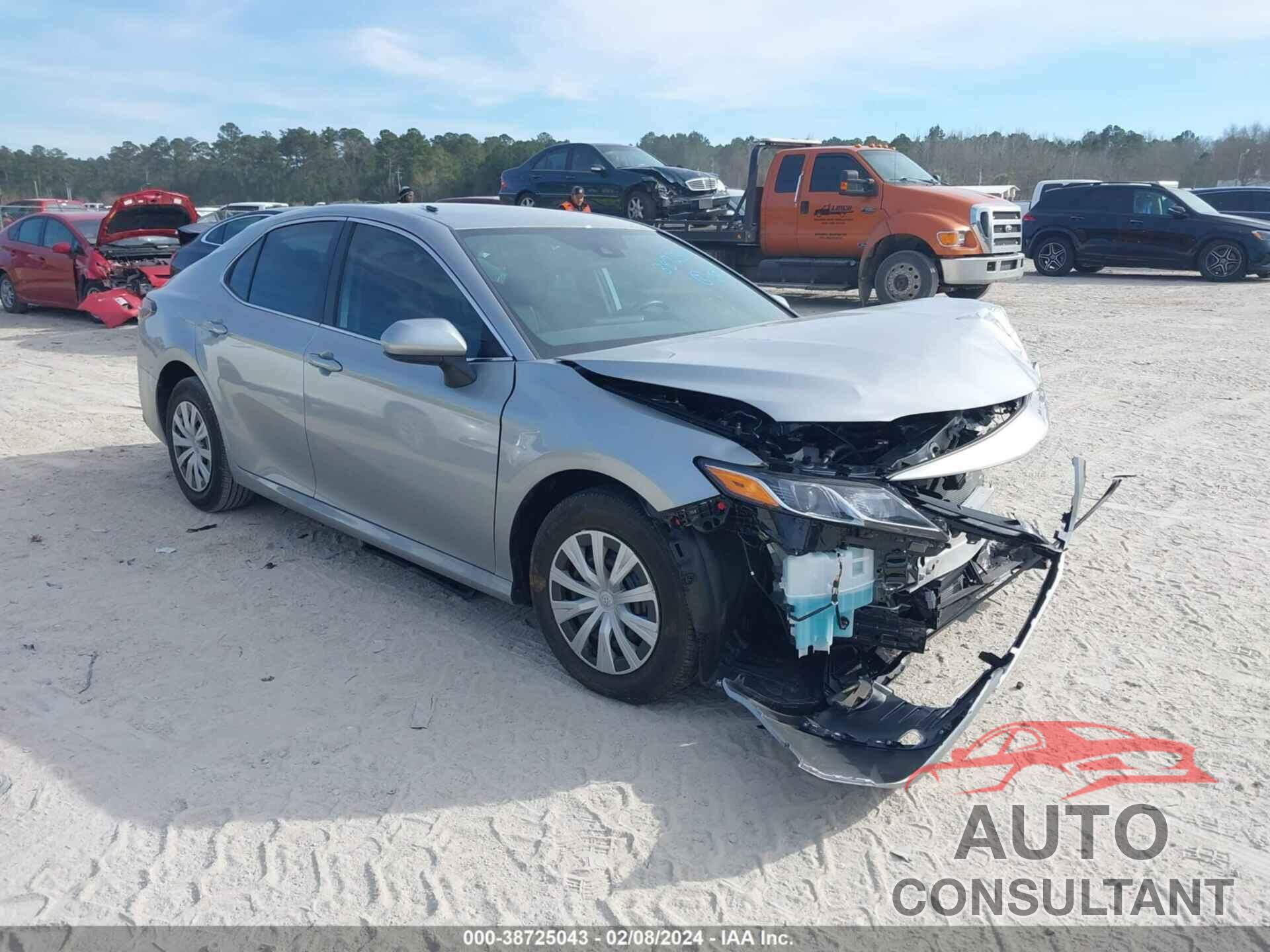 TOYOTA CAMRY 2024 - 4T1C31AK8RU064878