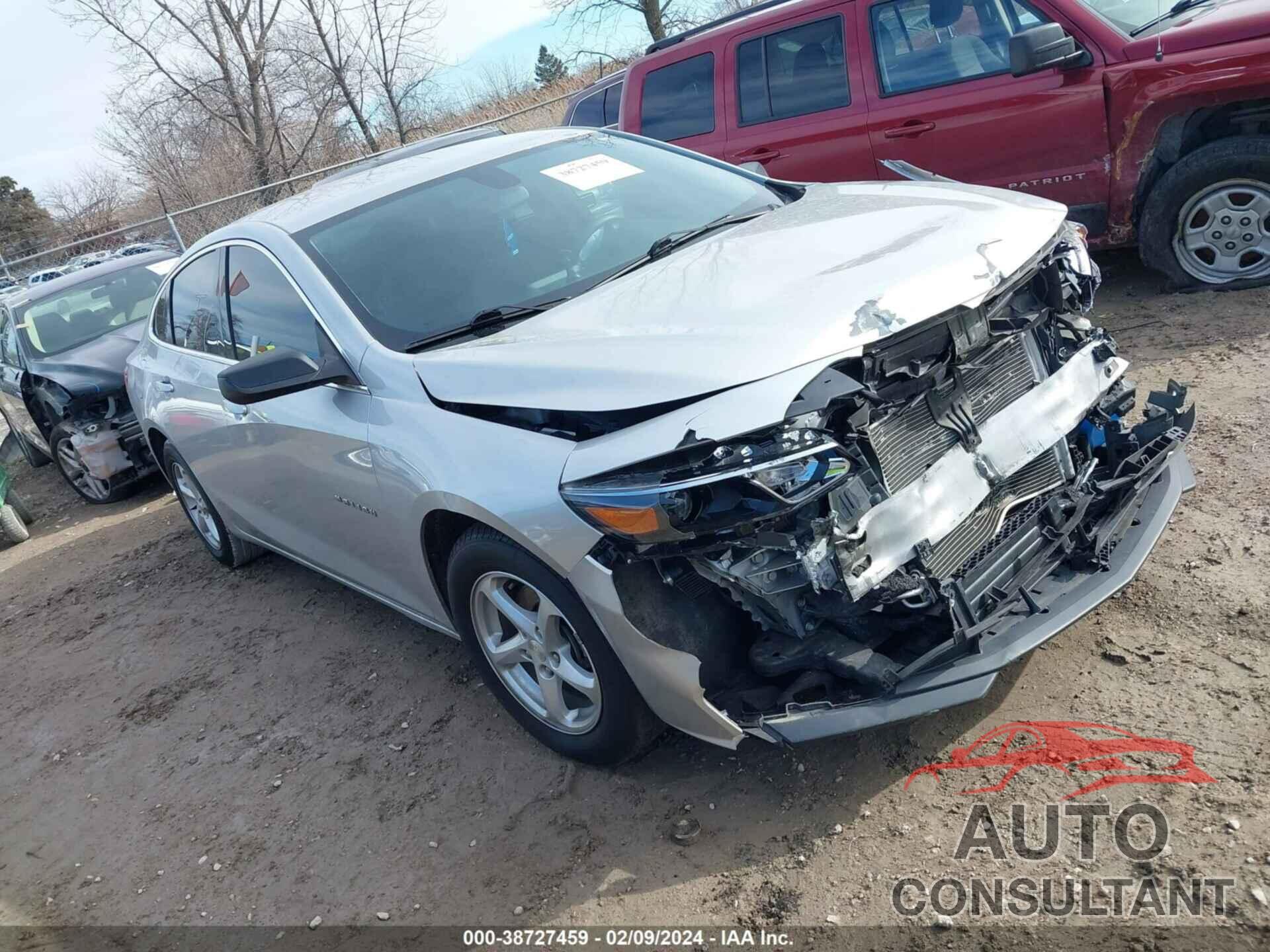 CHEVROLET MALIBU 2017 - 1G1ZB5ST4HF256083