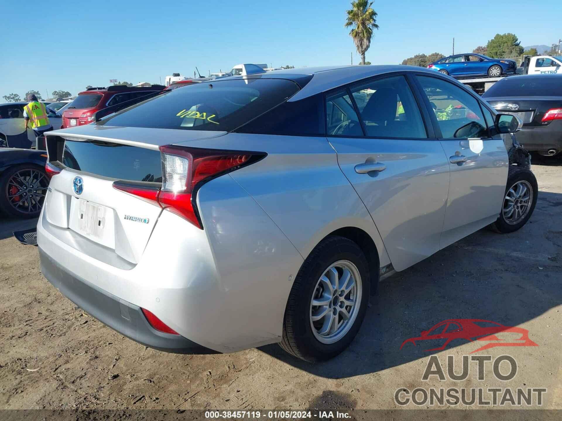 TOYOTA PRIUS 2021 - JTDKAMFU0M3136530