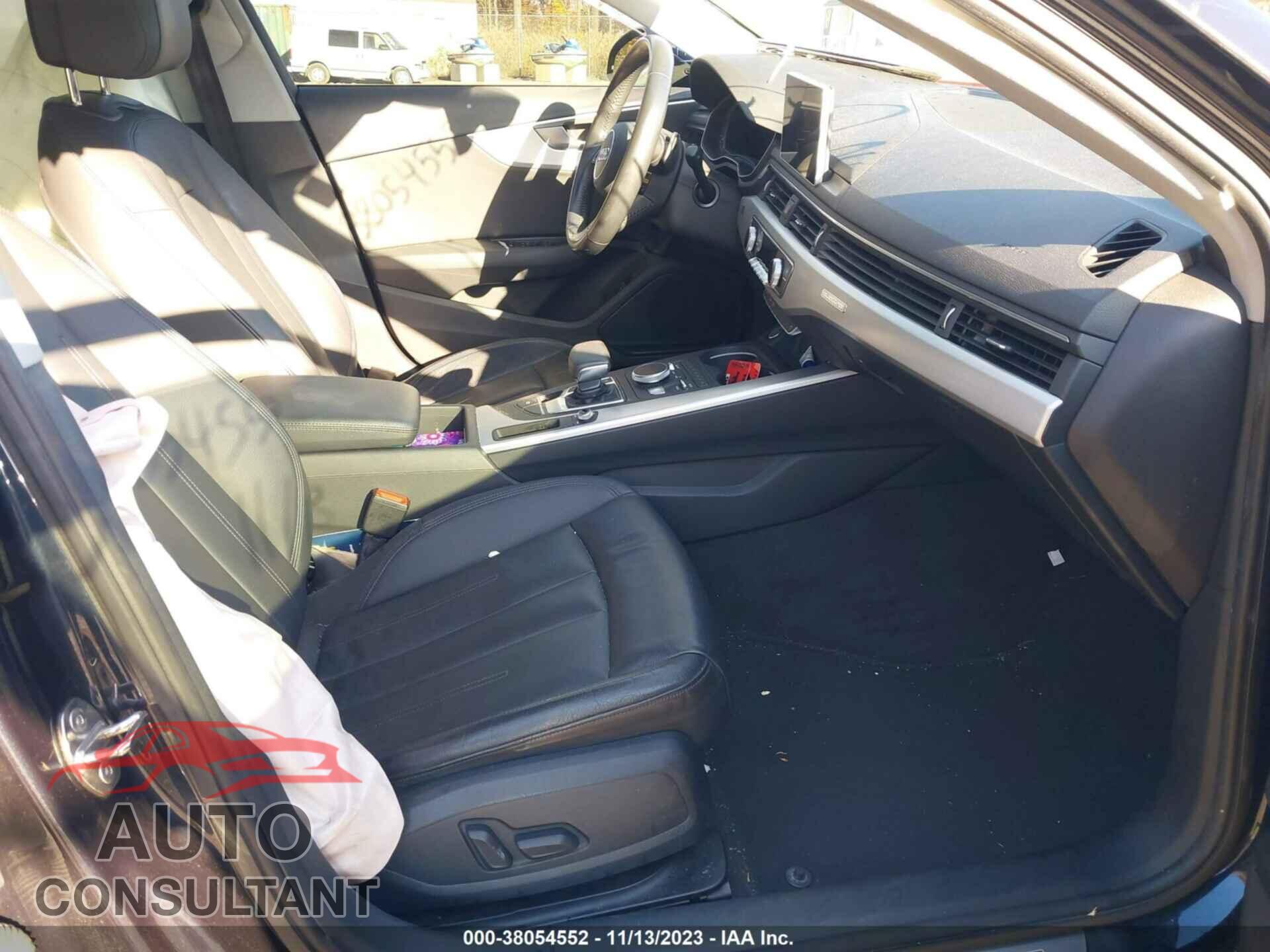 AUDI A4 2017 - WAUDNAF46HN043711