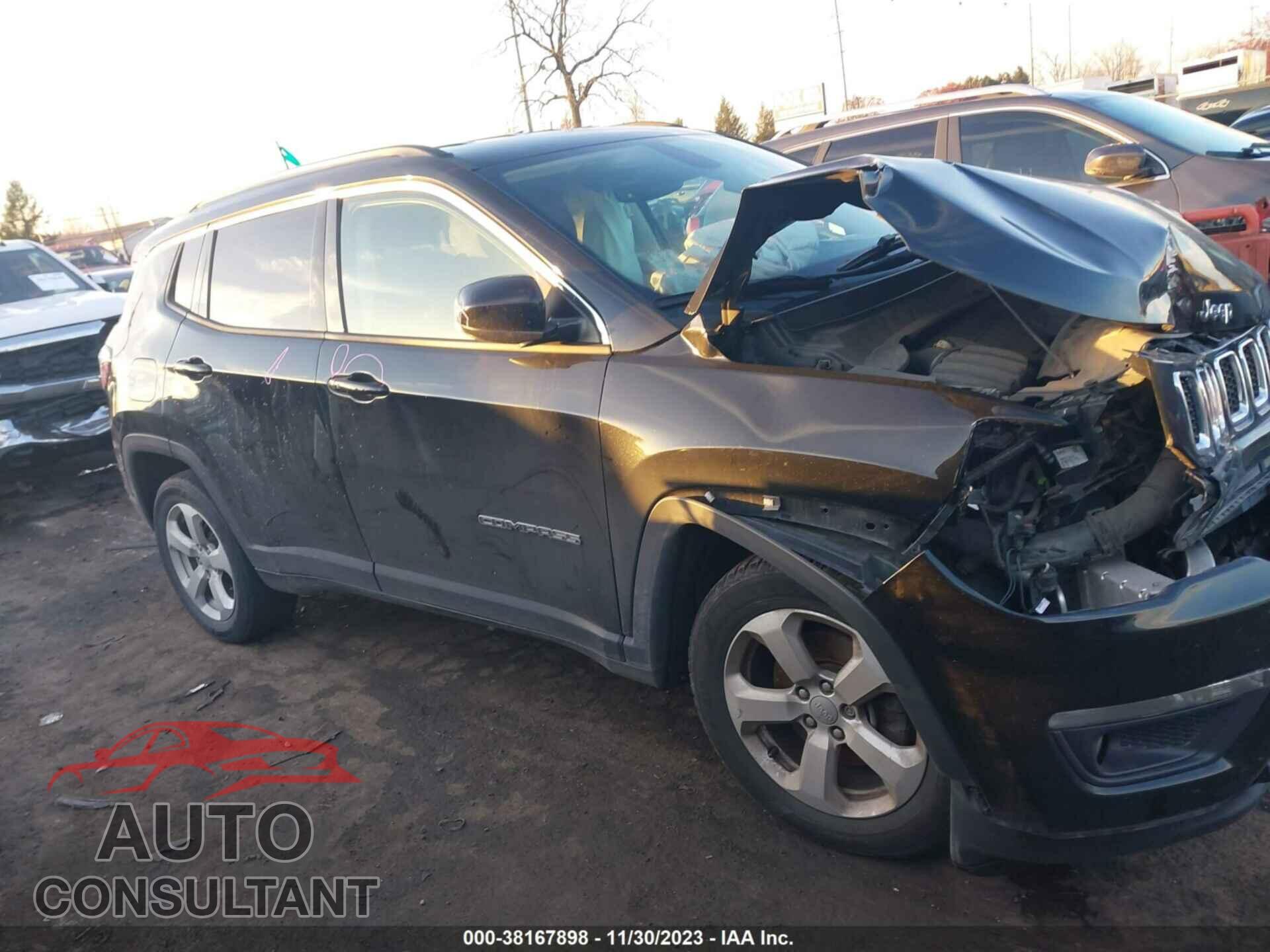 JEEP COMPASS 2018 - 3C4NJDBB2JT138944
