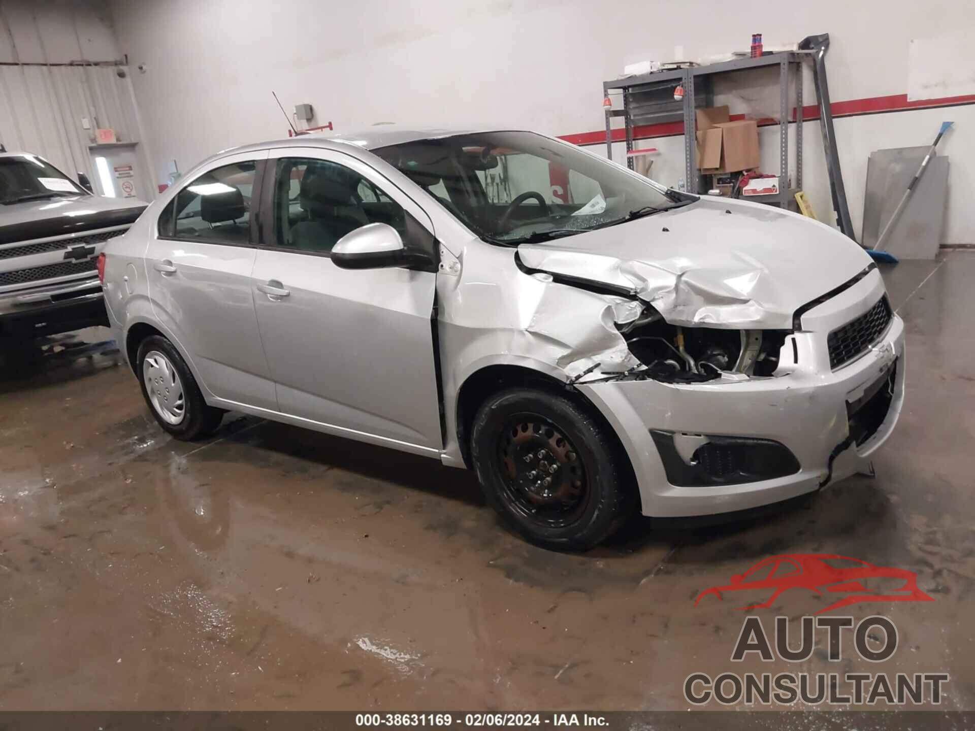 CHEVROLET SONIC 2016 - 1G1JA5SH2G4118922