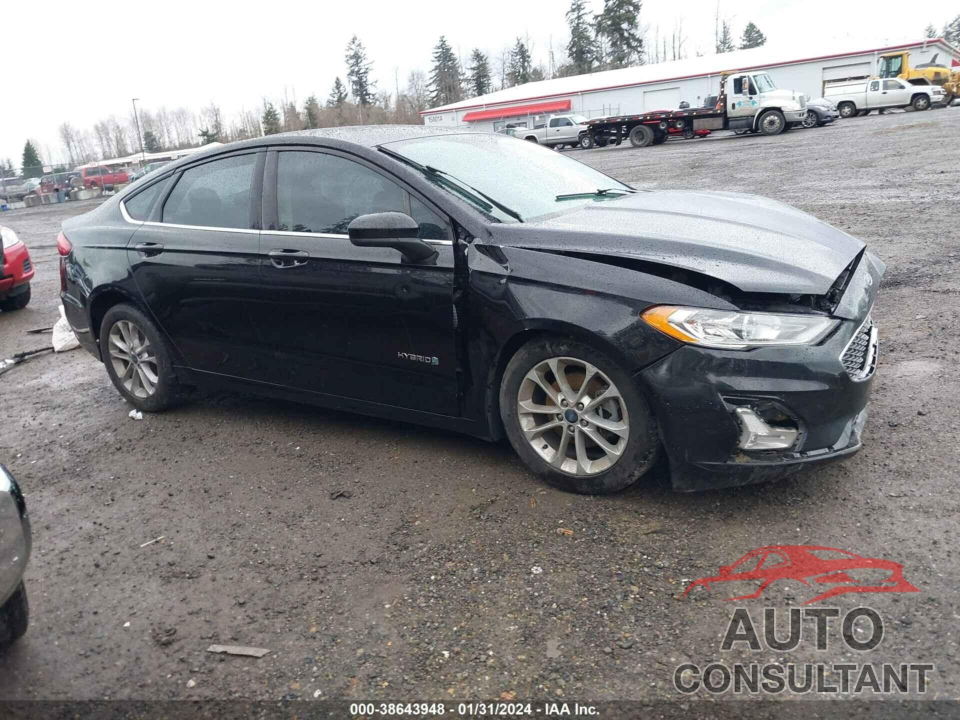 FORD FUSION HYBRID 2019 - 3FA6P0LU1KR180666