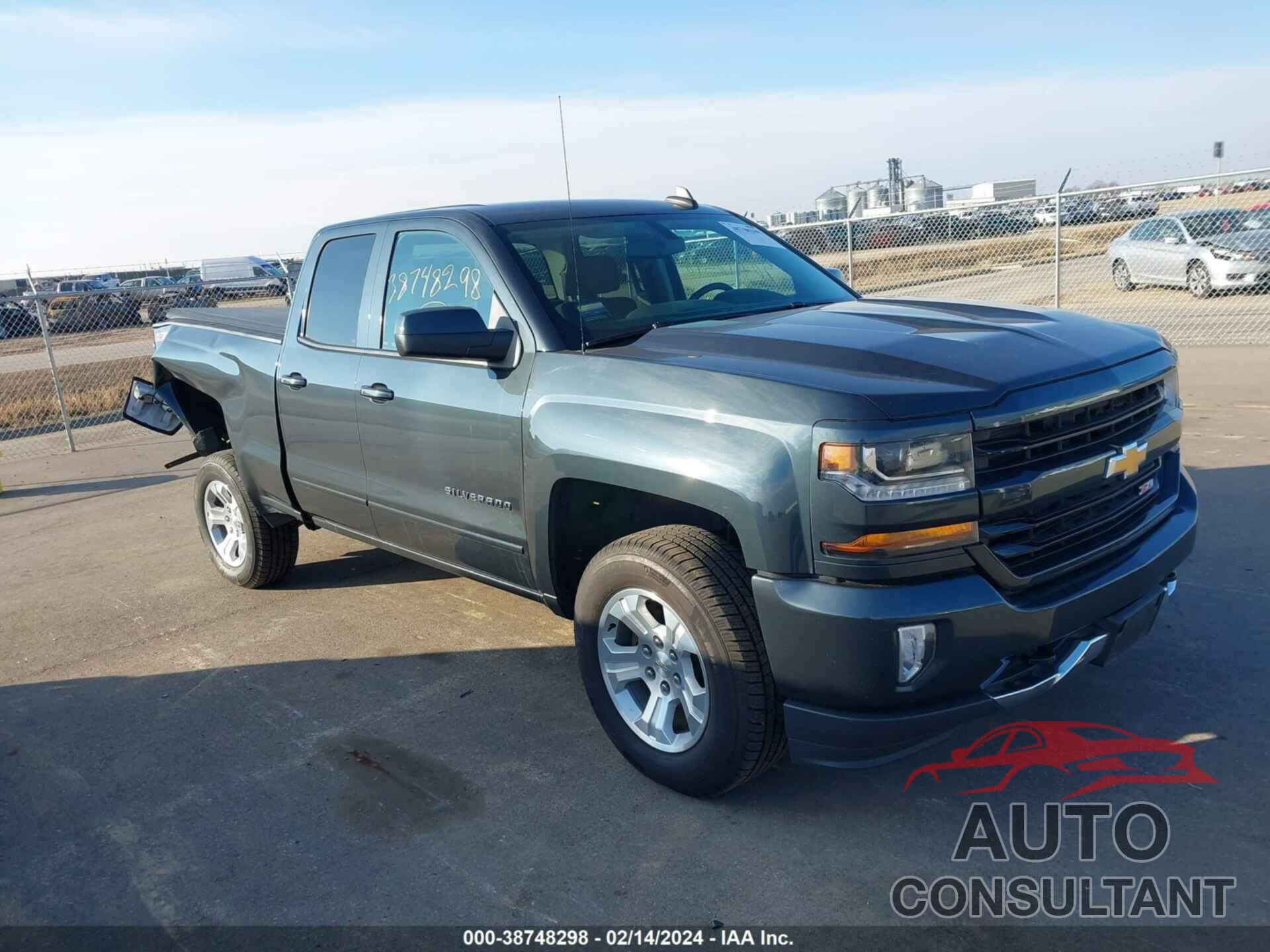 CHEVROLET SILVERADO 1500 2017 - 1GCVKREC2HZ277019