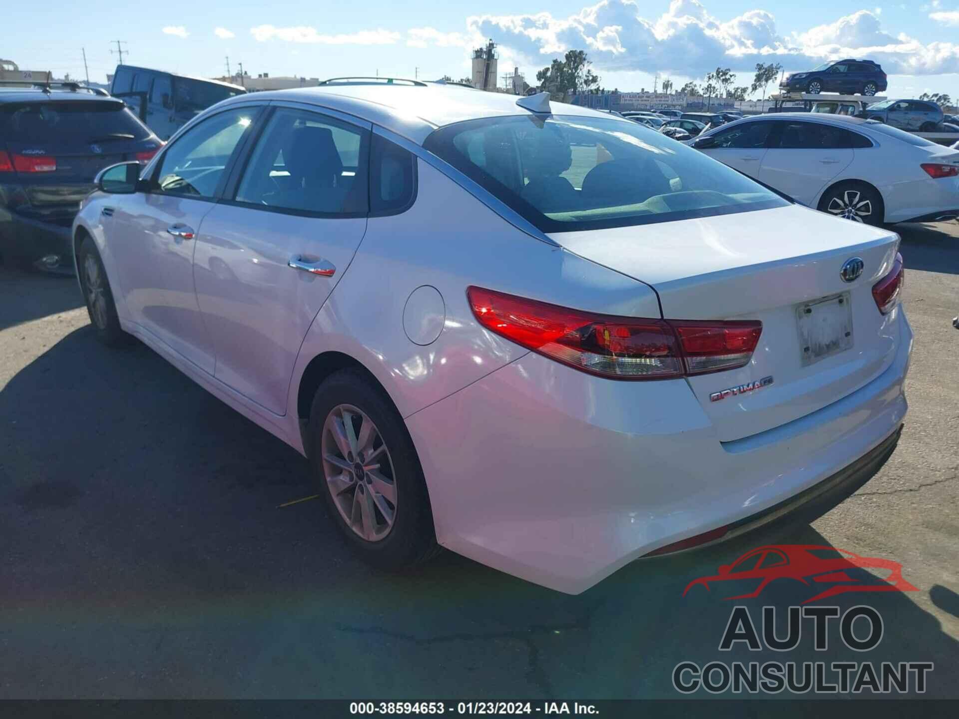 KIA OPTIMA 2016 - KNAGT4L35G5096060