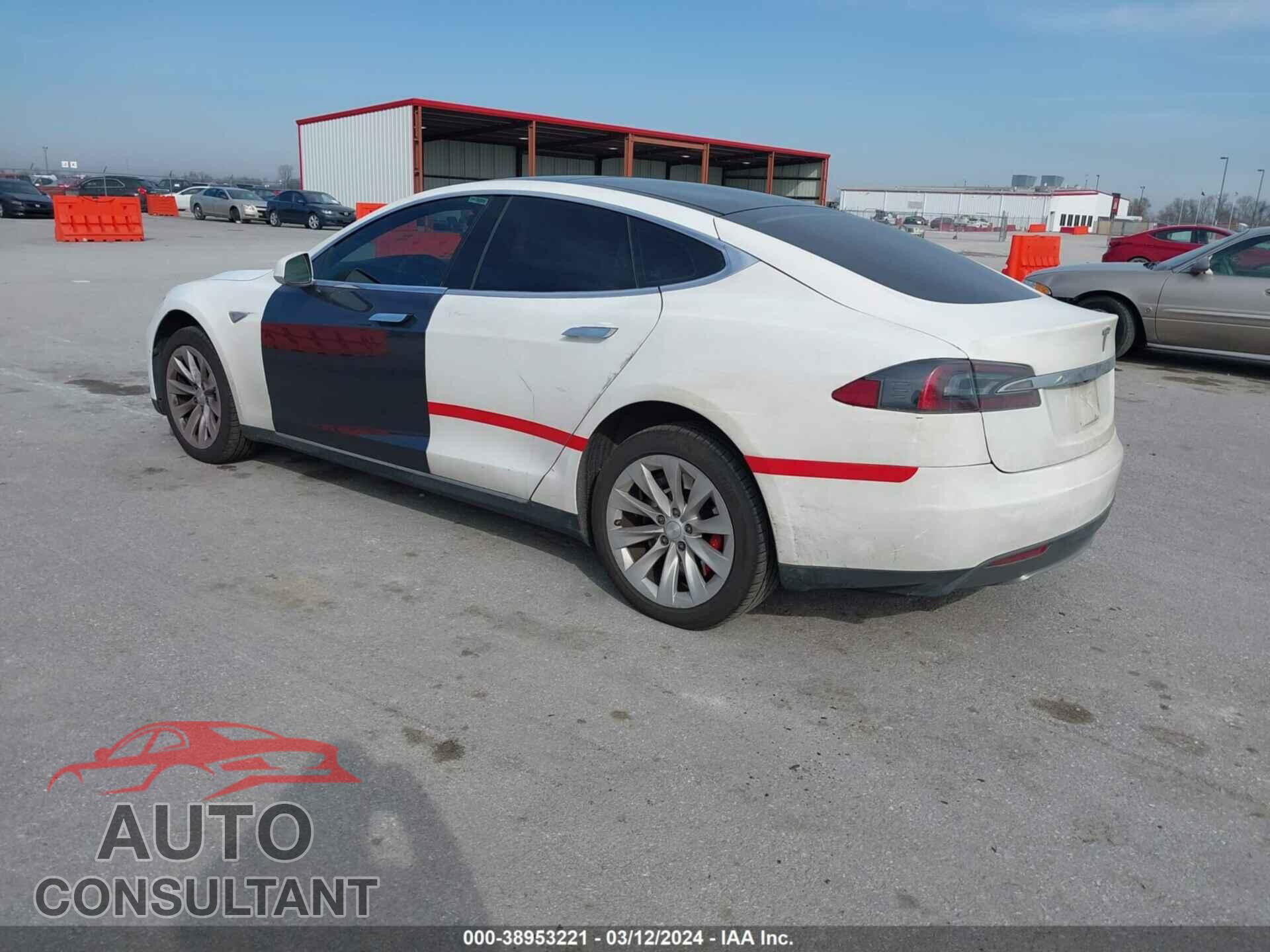TESLA MODEL S 2015 - 5YJSA1H48FF084775