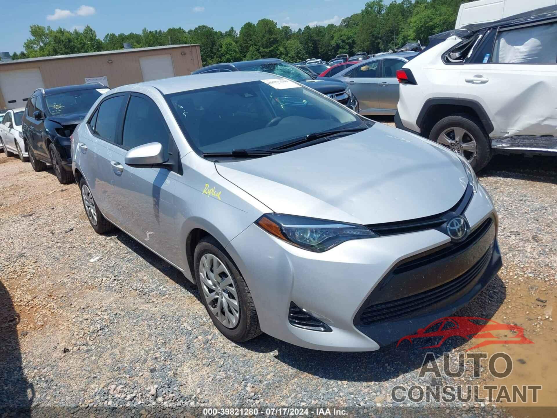TOYOTA COROLLA 2018 - 2T1BURHE0JC038885