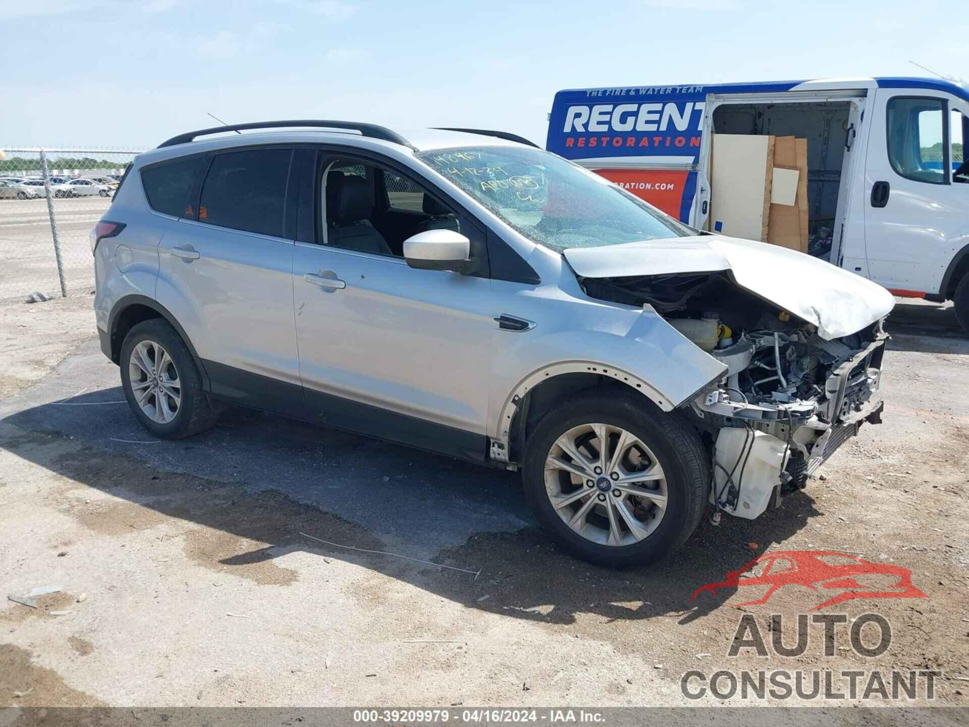 FORD ESCAPE 2017 - 1FMCU0G90HUB97905