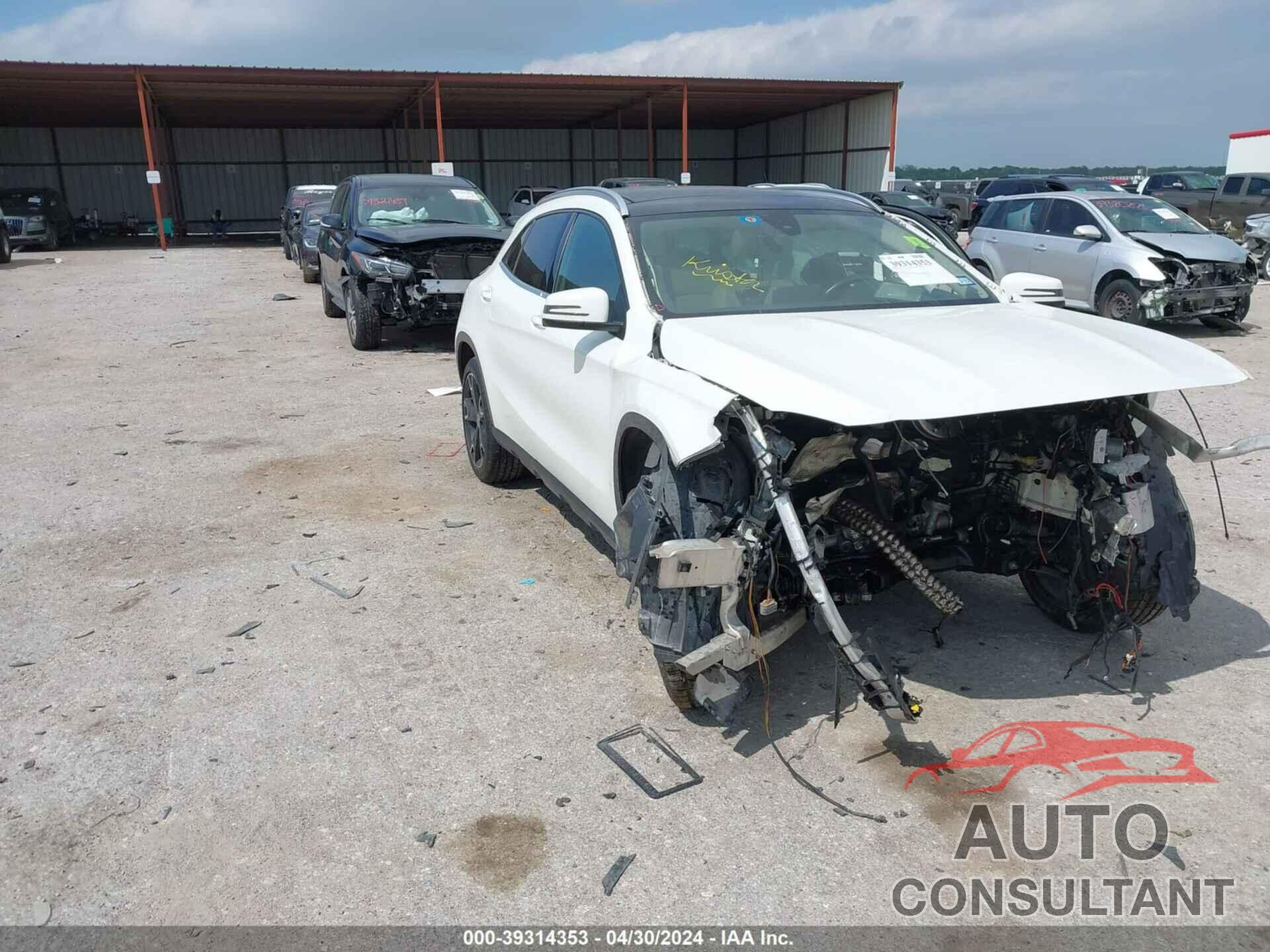 MERCEDES-BENZ GLA 250 2018 - WDCTG4EB7JJ397285