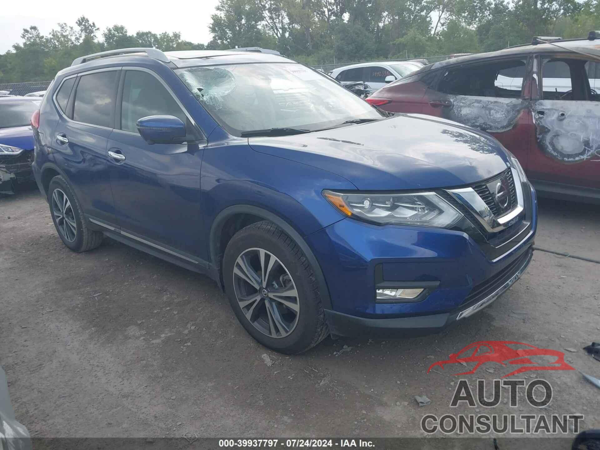 NISSAN ROGUE 2017 - 5N1AT2MT3HC760635