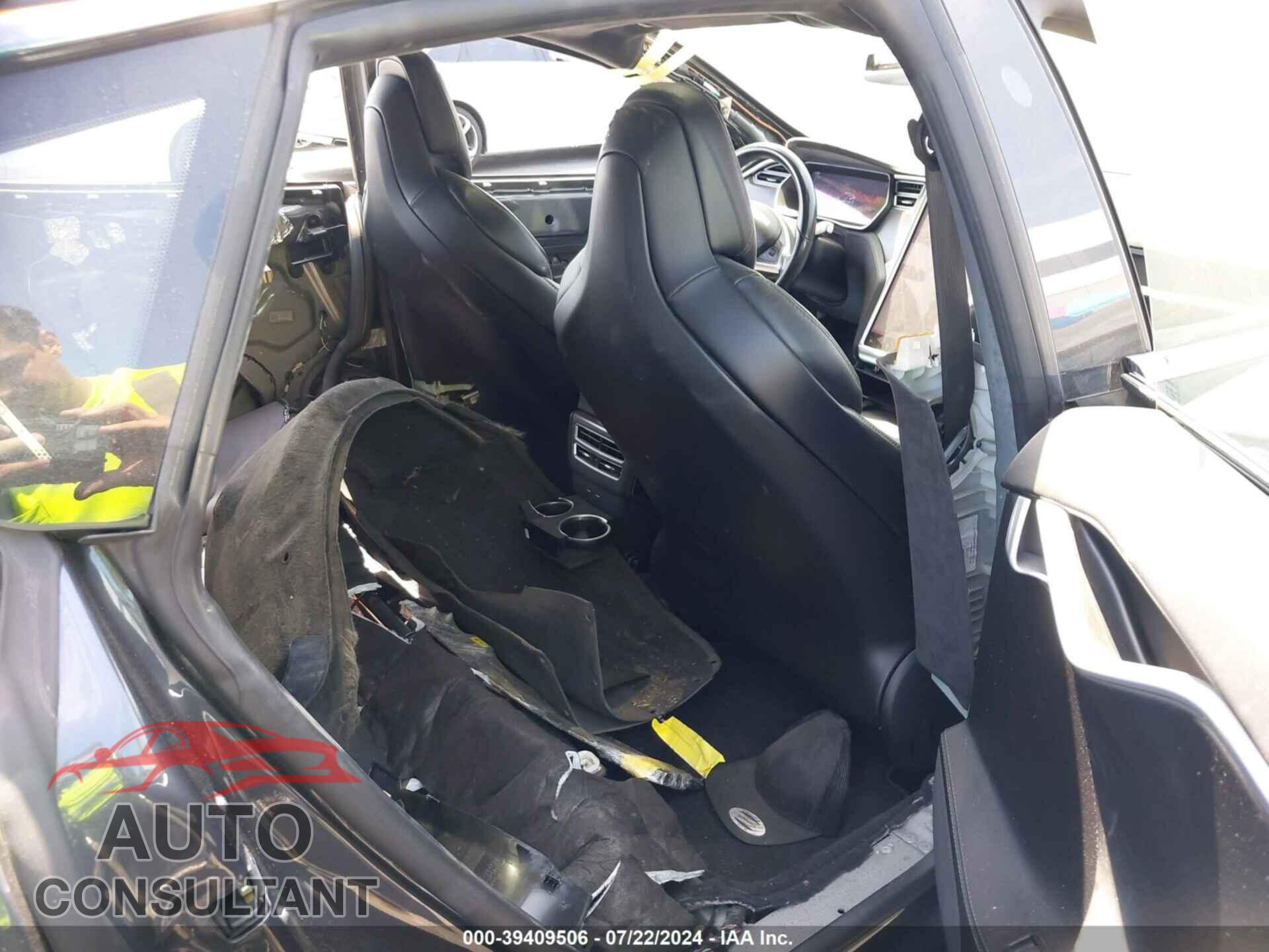 TESLA MODEL S 2016 - 5YJSA1E27GF174942