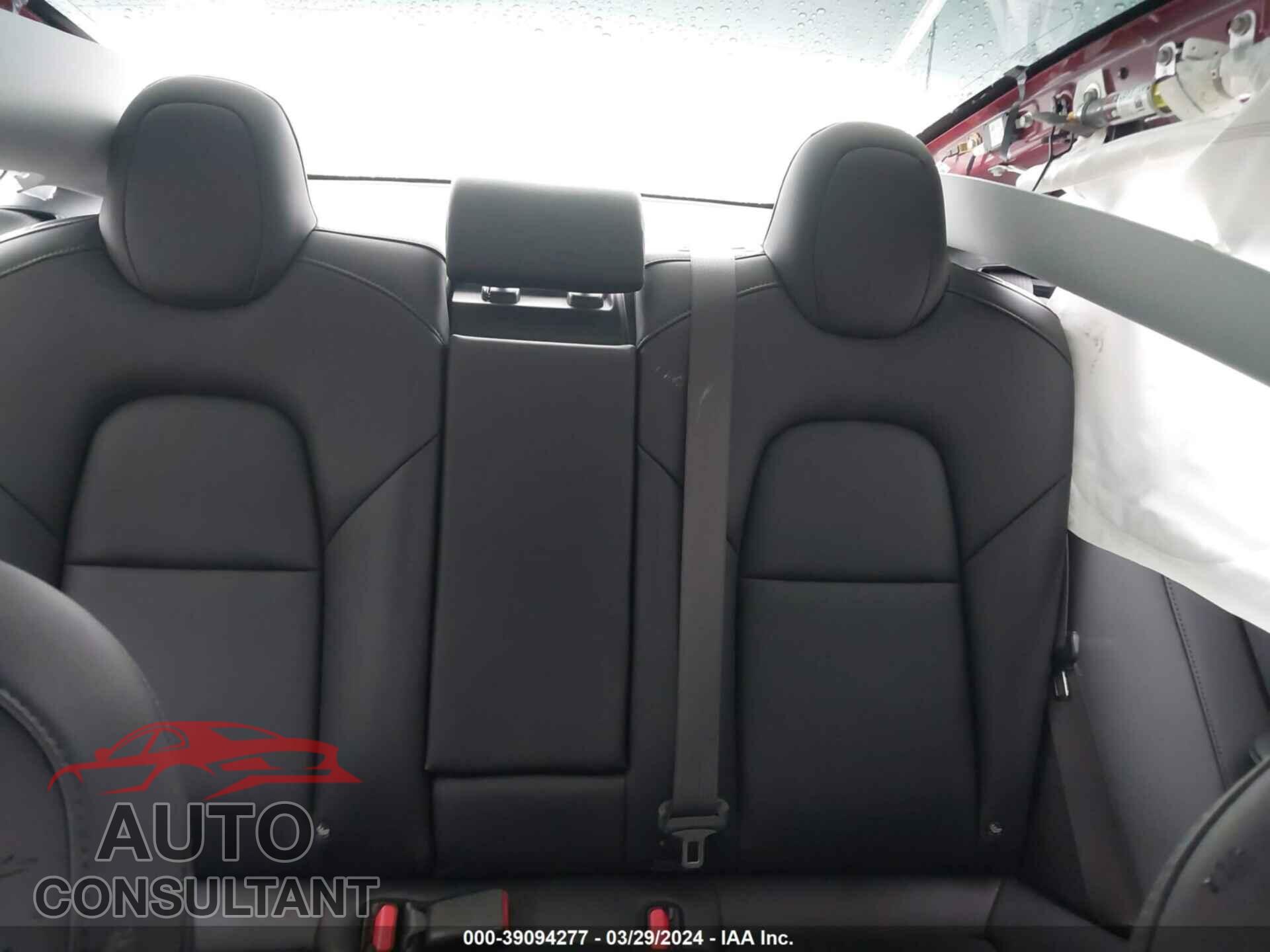TESLA MODEL 3 2018 - 5YJ3E1EA4JF048108