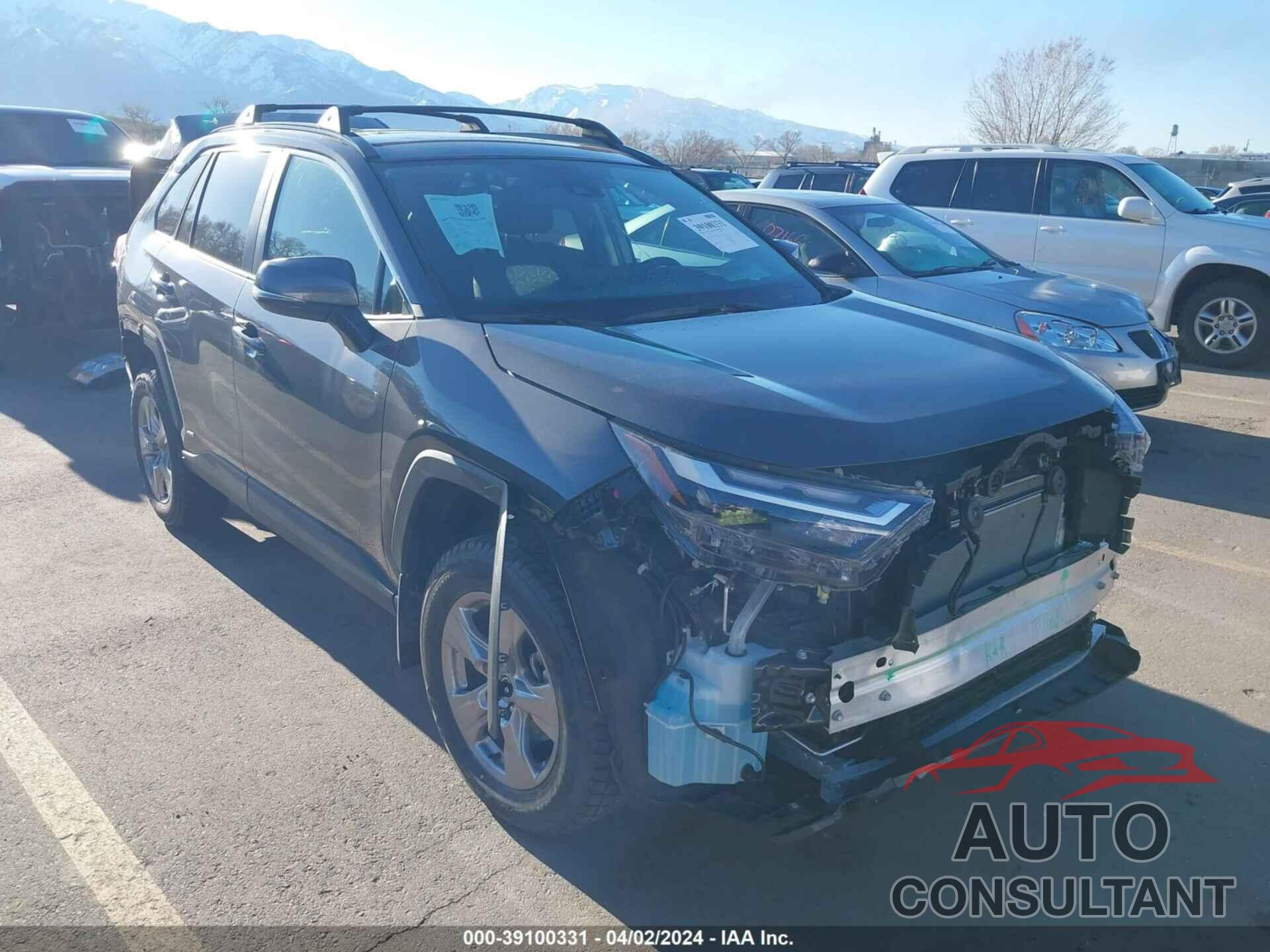 TOYOTA RAV4 2022 - 2T3RWRFV0NW133101