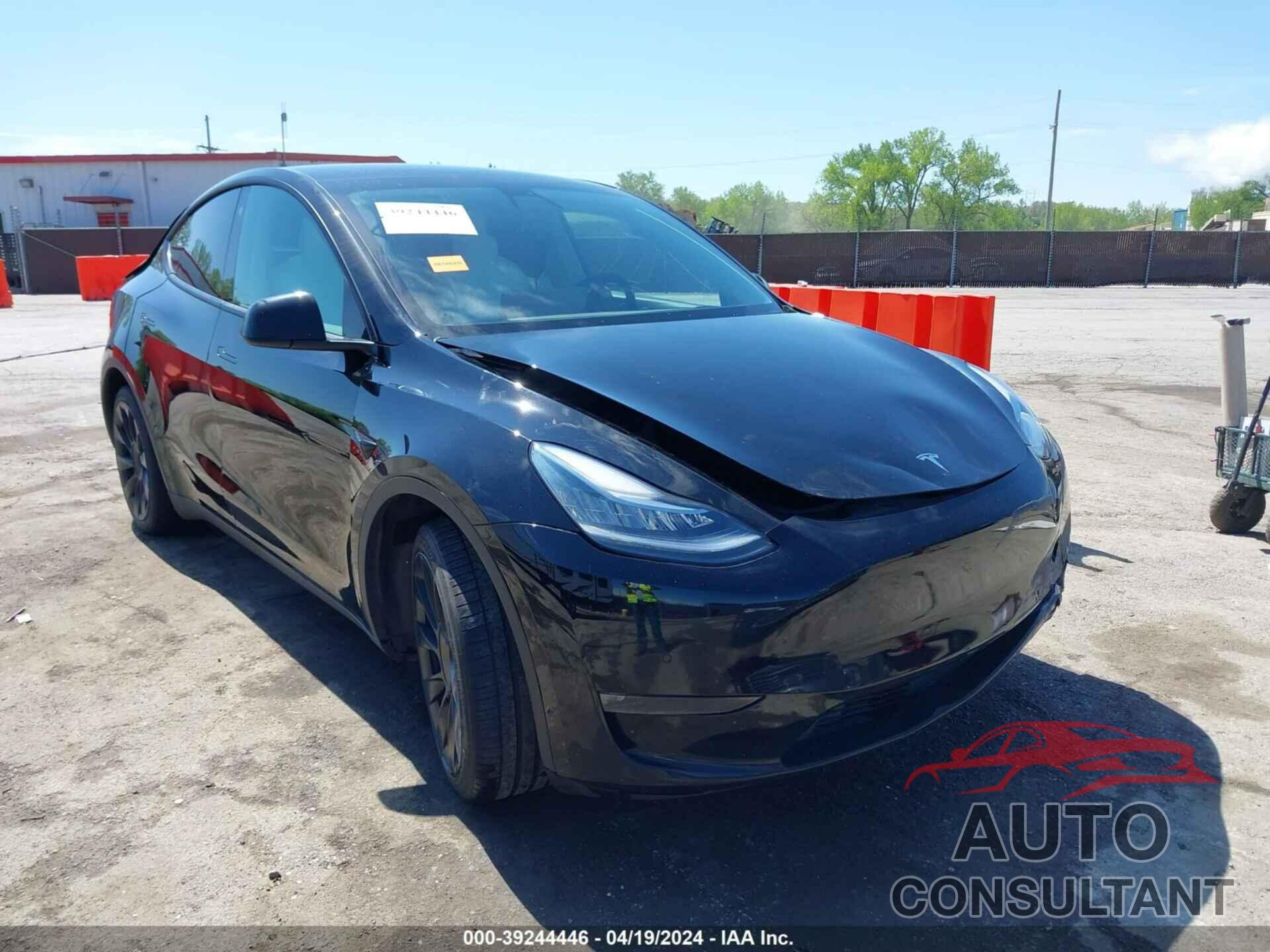 TESLA MODEL Y 2021 - 5YJYGDEE4MF248513