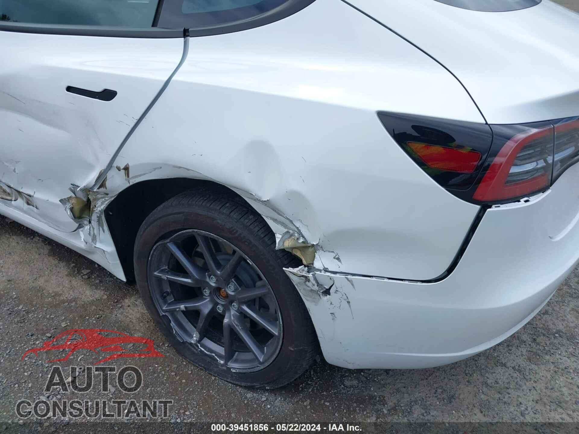 TESLA MODEL 3 2023 - LRW3E1EB5PC843888