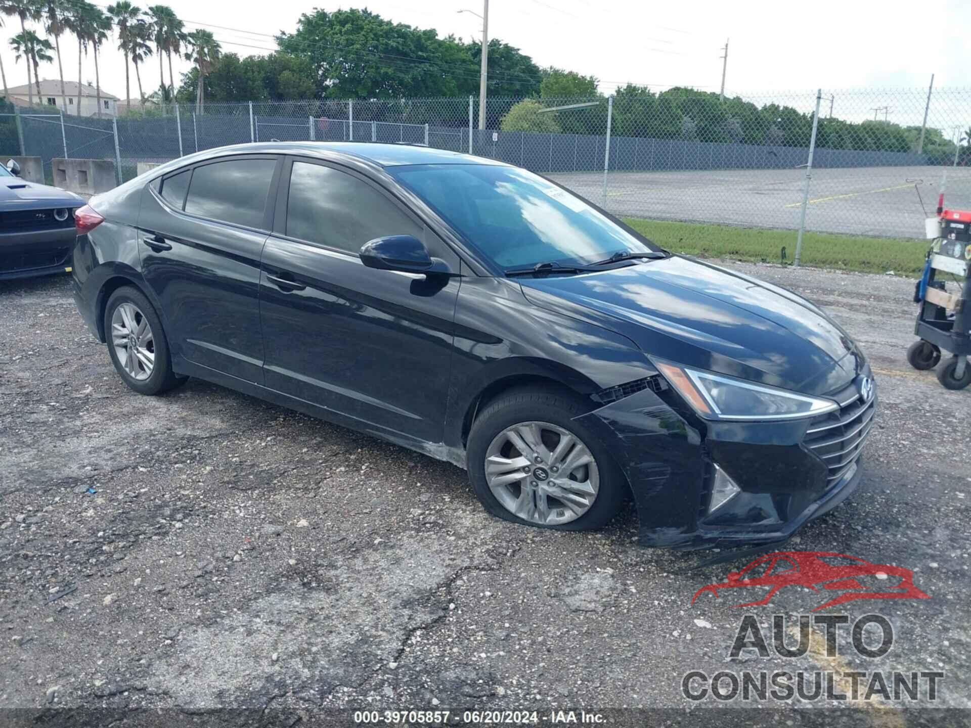 HYUNDAI ELANTRA 2019 - KMHD84LF7KU858249