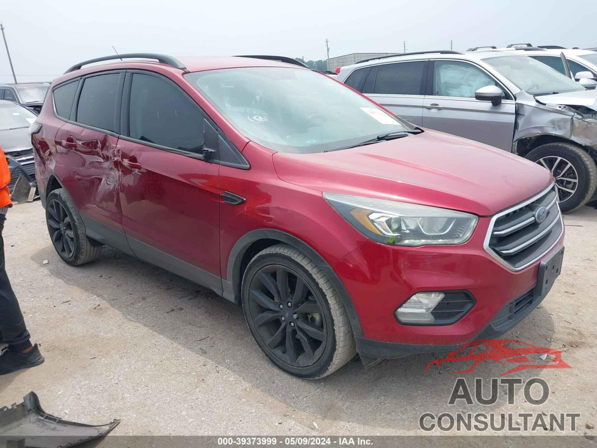 FORD ESCAPE 2018 - 1FMCU9GD8JUA97033