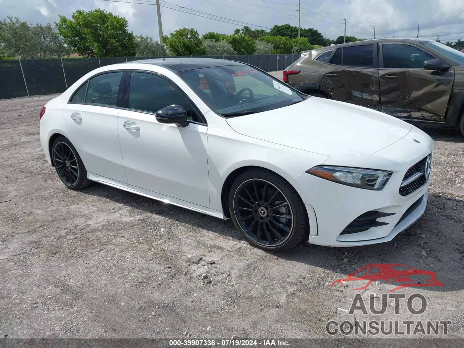 MERCEDES-BENZ A 220 2022 - W1K3G4EB3NJ361319