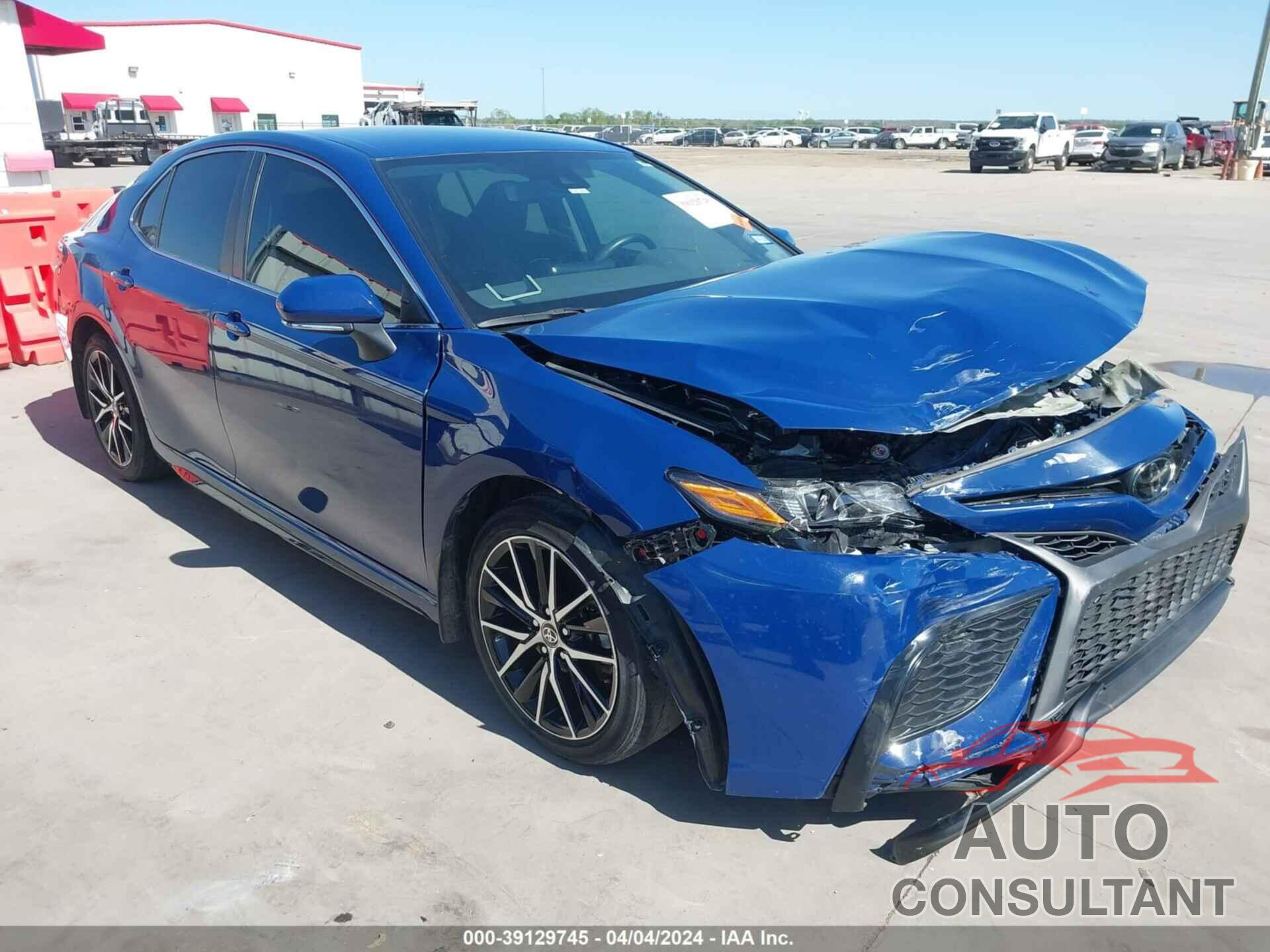 TOYOTA CAMRY 2023 - 4T1G11AK3PU115403