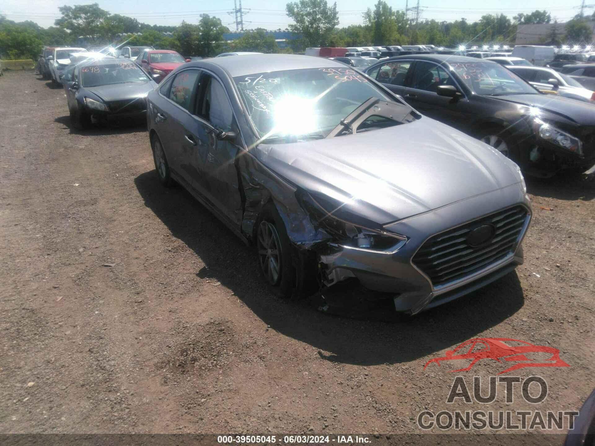 HYUNDAI SONATA 2018 - 5NPE24AF4JH640081