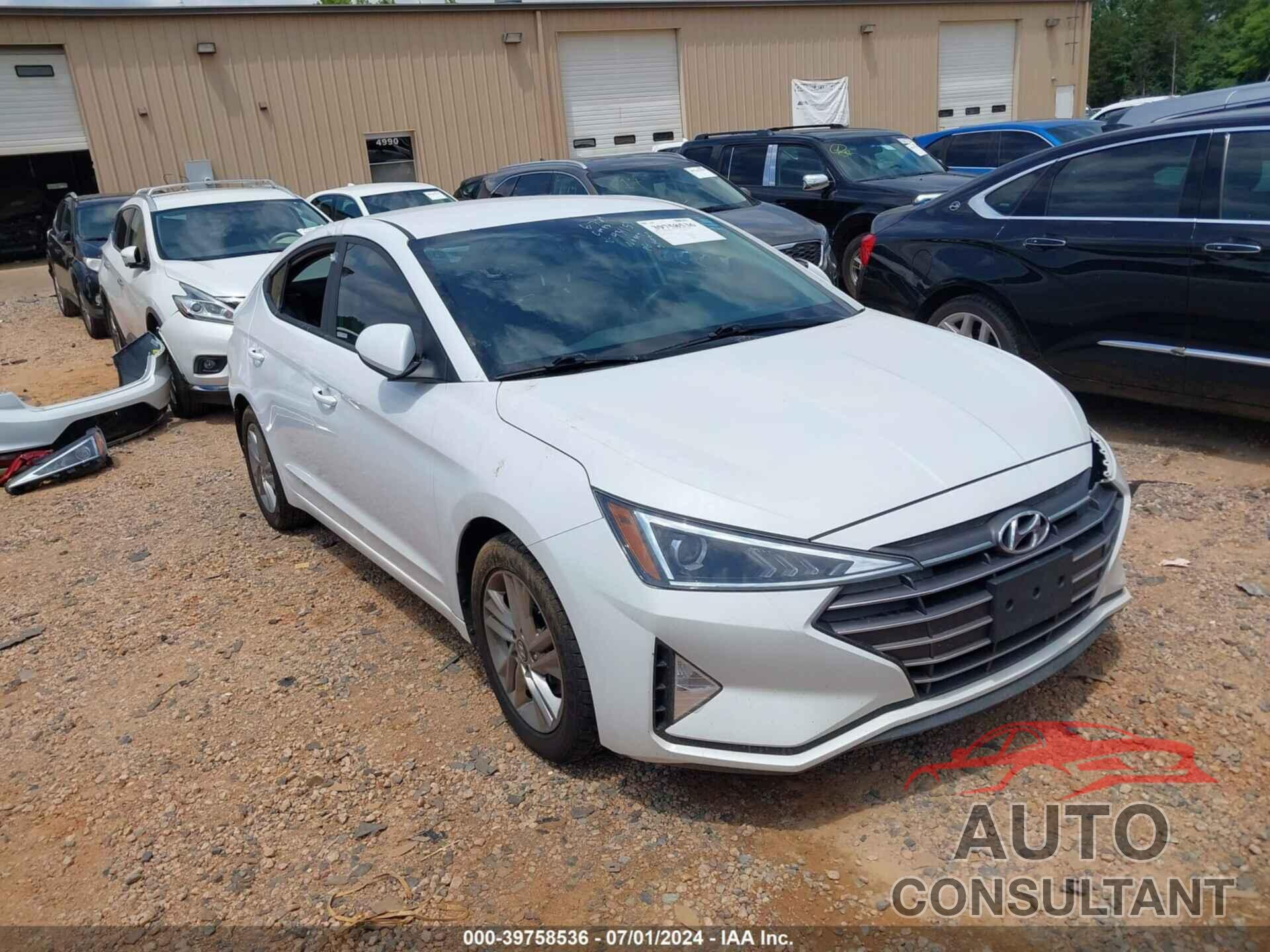 HYUNDAI ELANTRA 2019 - 5NPD84LF9KH431153